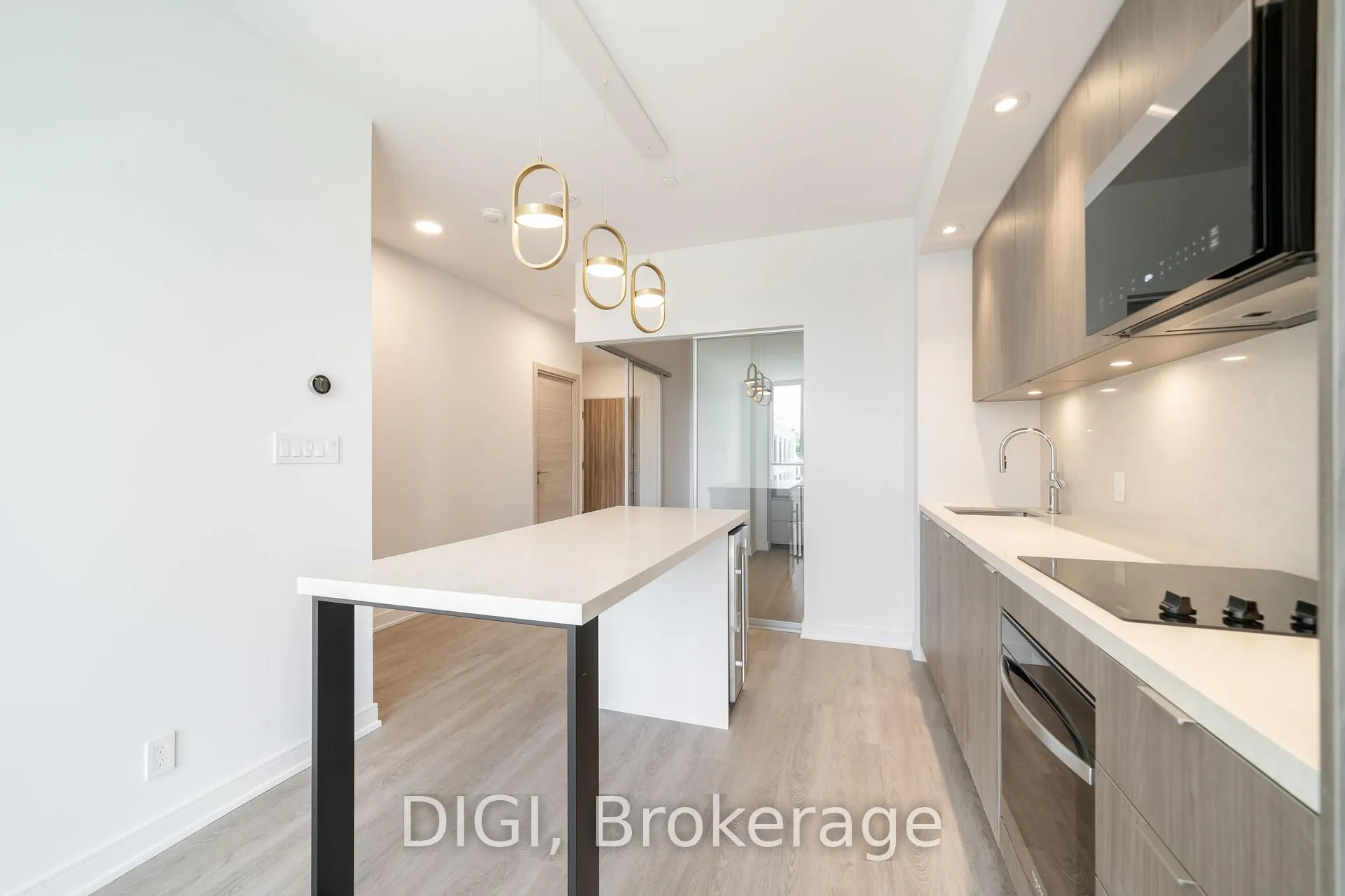 Photo 7 of Unit W322, 485 Perth Avenue, Toronto, Weston-Pellam Park — HOMEH