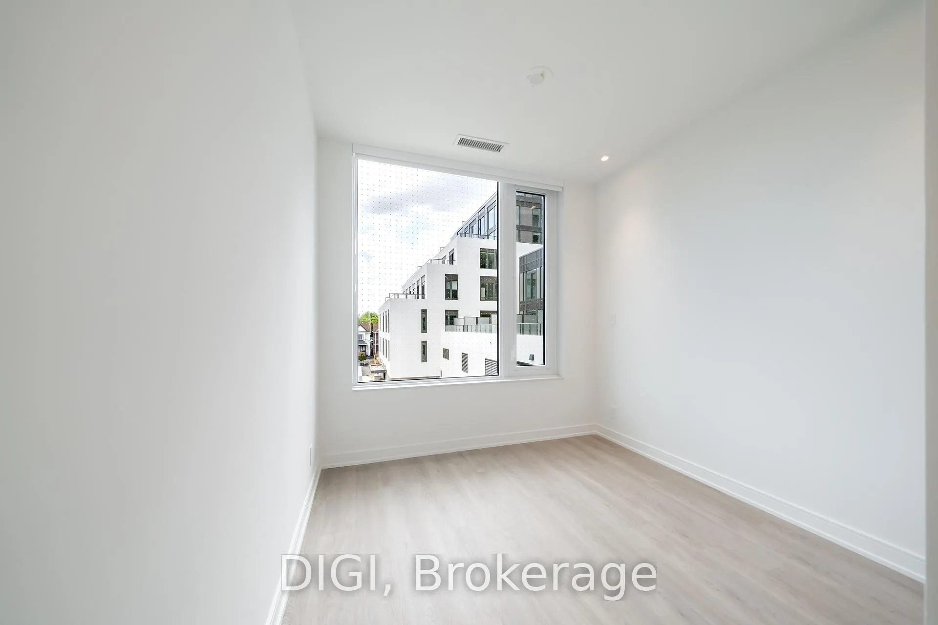 Photo 12 of Unit W322, 485 Perth Avenue, Toronto, Weston-Pellam Park — HOMEH