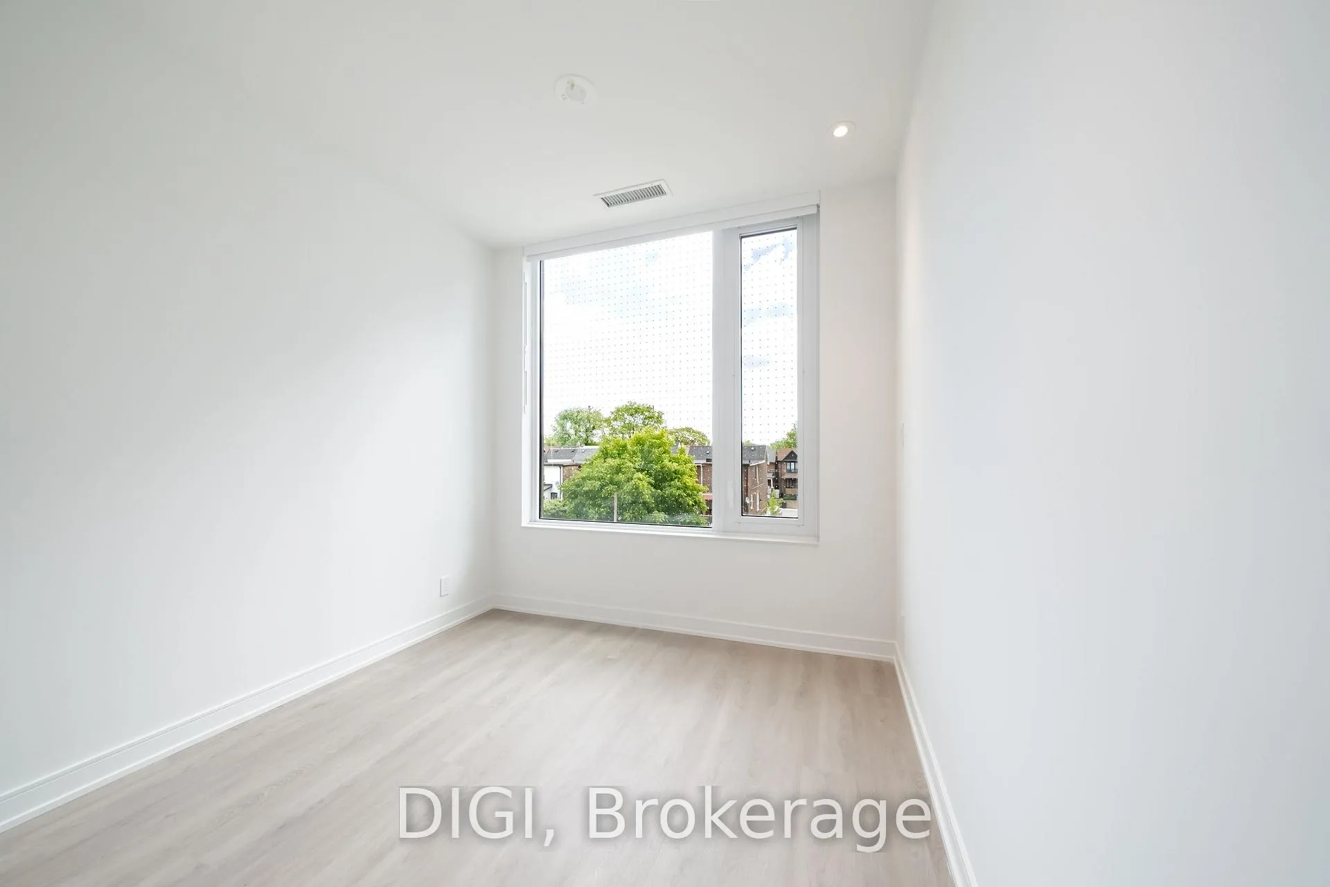 Photo 13 of Unit W322, 485 Perth Avenue, Toronto, Weston-Pellam Park — HOMEH