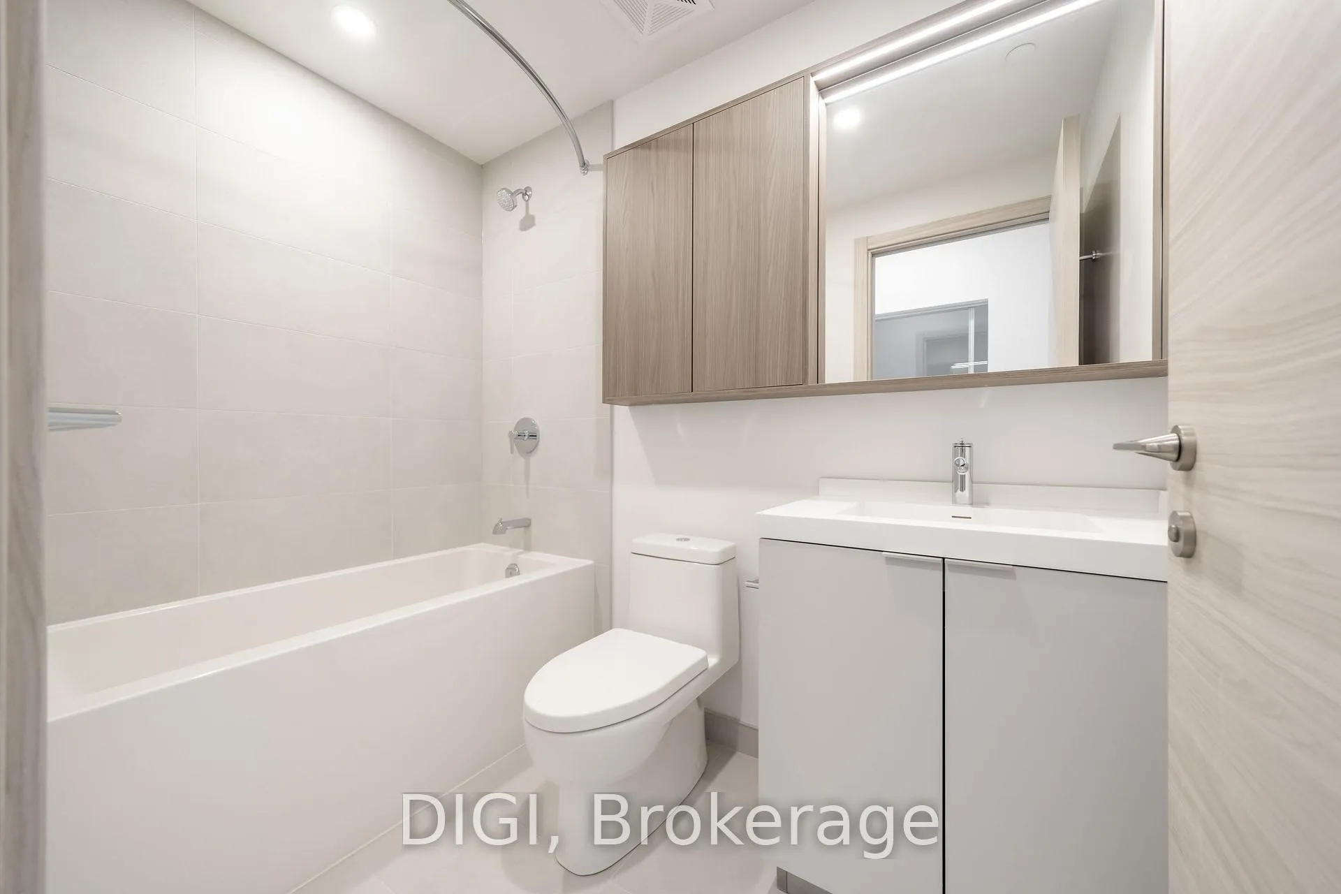 Photo 22 of Unit W322, 485 Perth Avenue, Toronto, Weston-Pellam Park — HOMEH