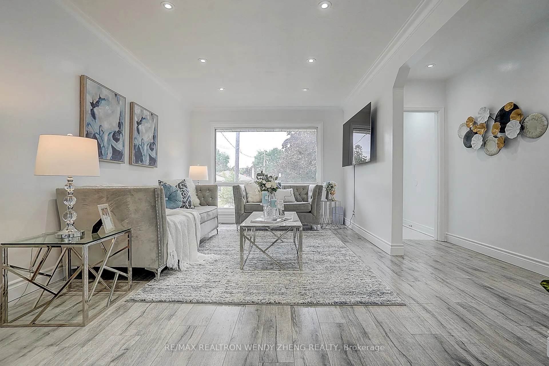 Photo 3 of 18 Courton Drive, Scarborough, Wexford-Maryvale — HOMEH