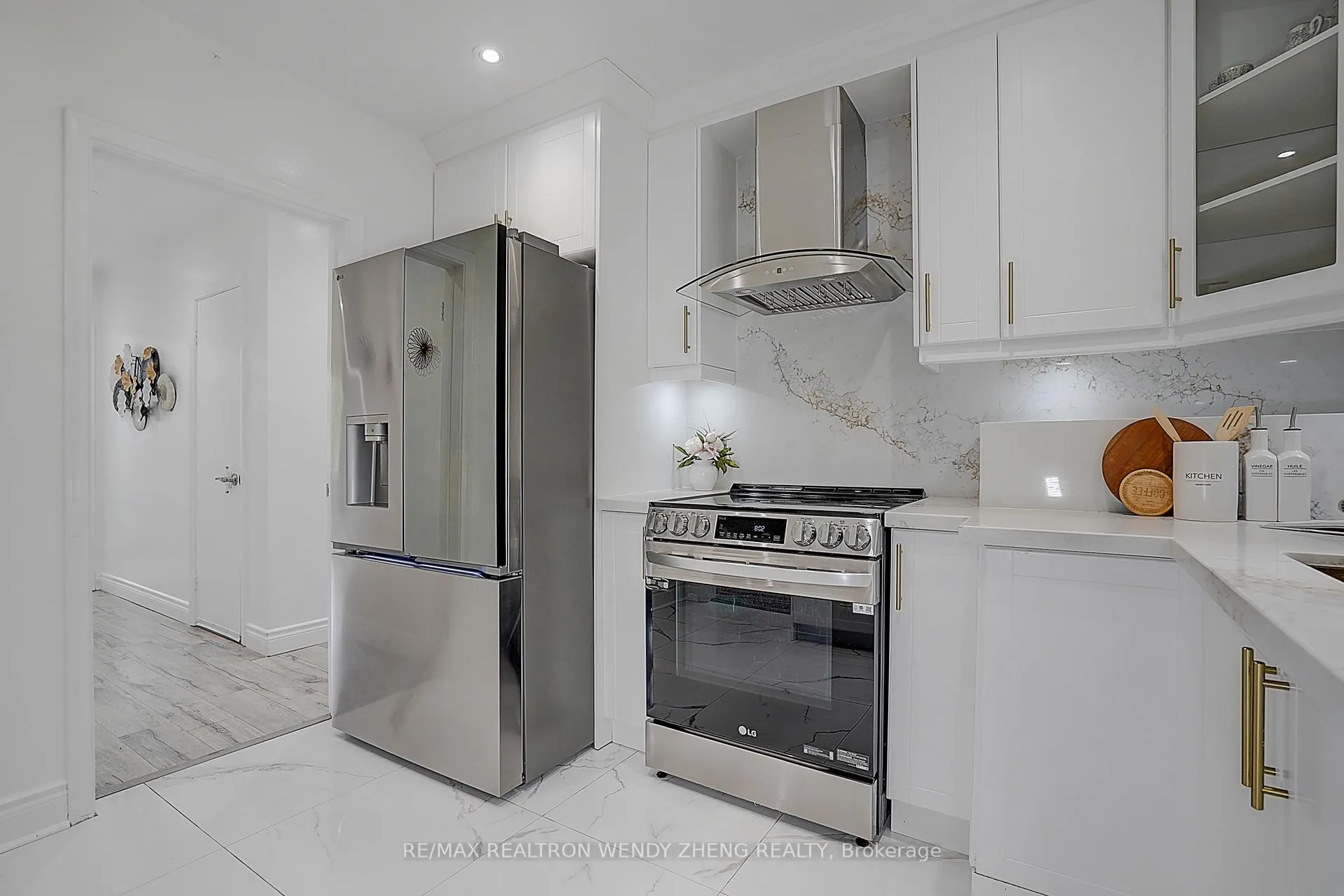 Photo 13 of 18 Courton Drive, Scarborough, Wexford-Maryvale — HOMEH