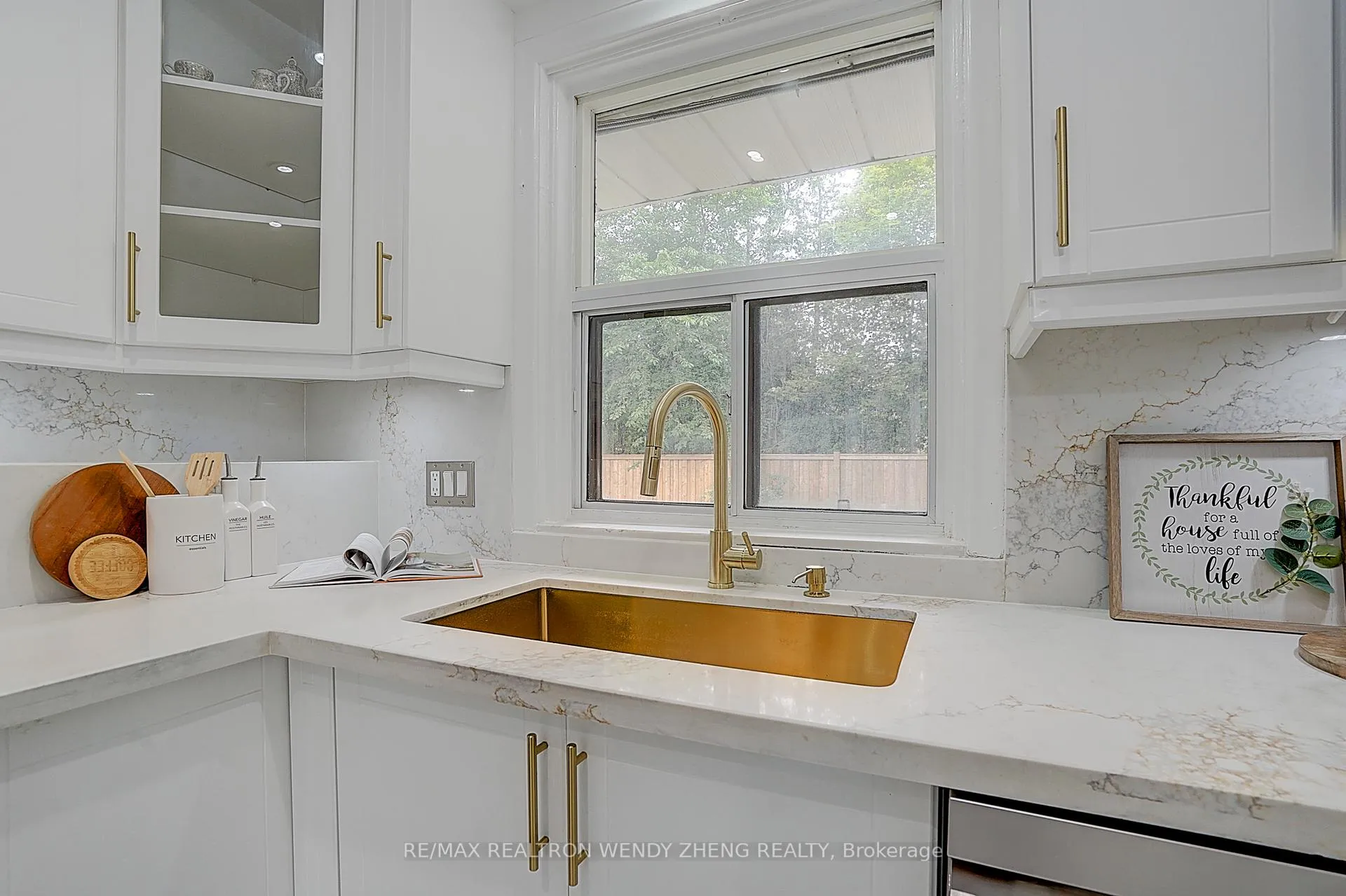Photo 18 of 18 Courton Drive, Scarborough, Wexford-Maryvale — HOMEH