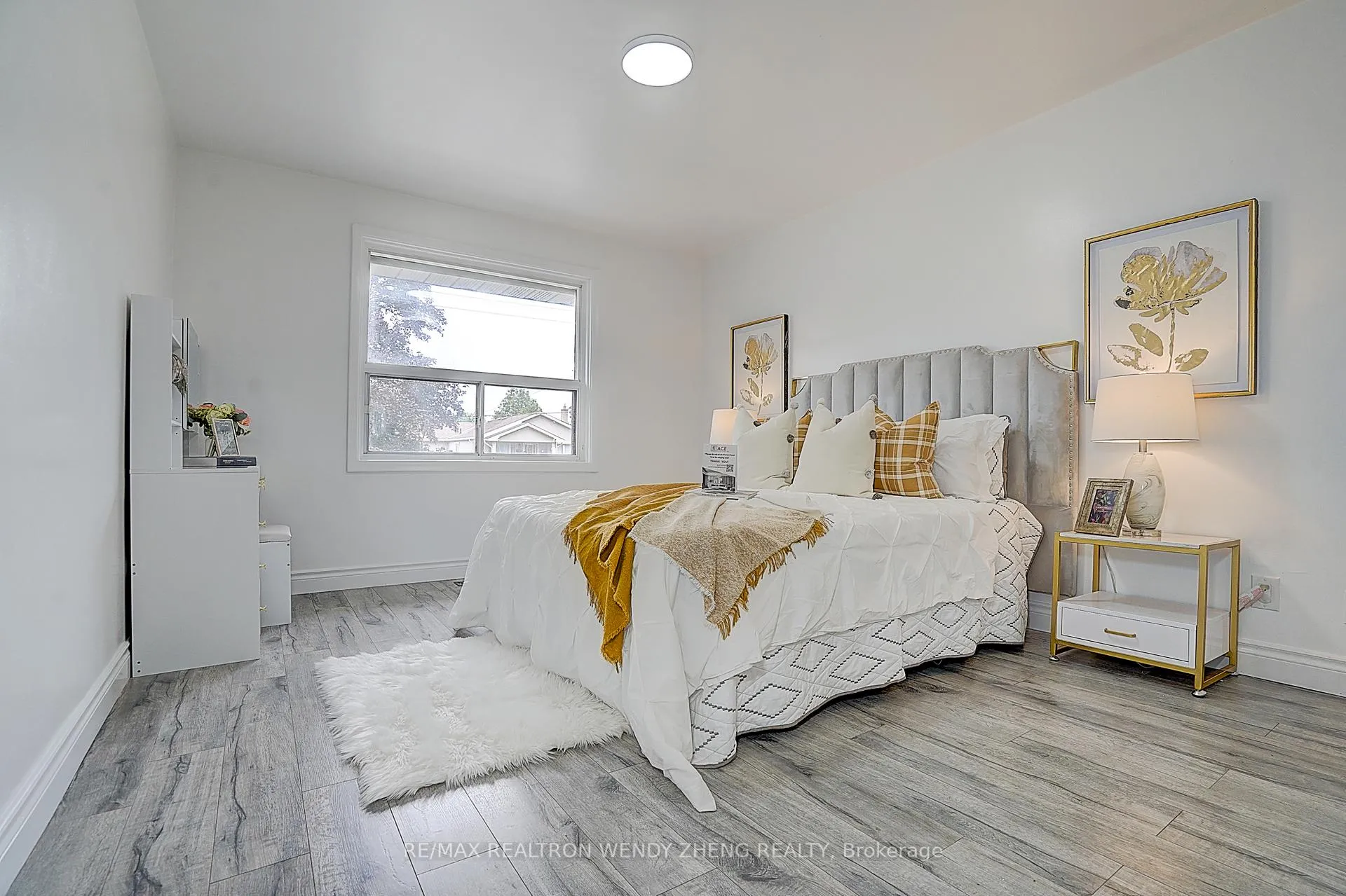 Photo 19 of 18 Courton Drive, Scarborough, Wexford-Maryvale — HOMEH