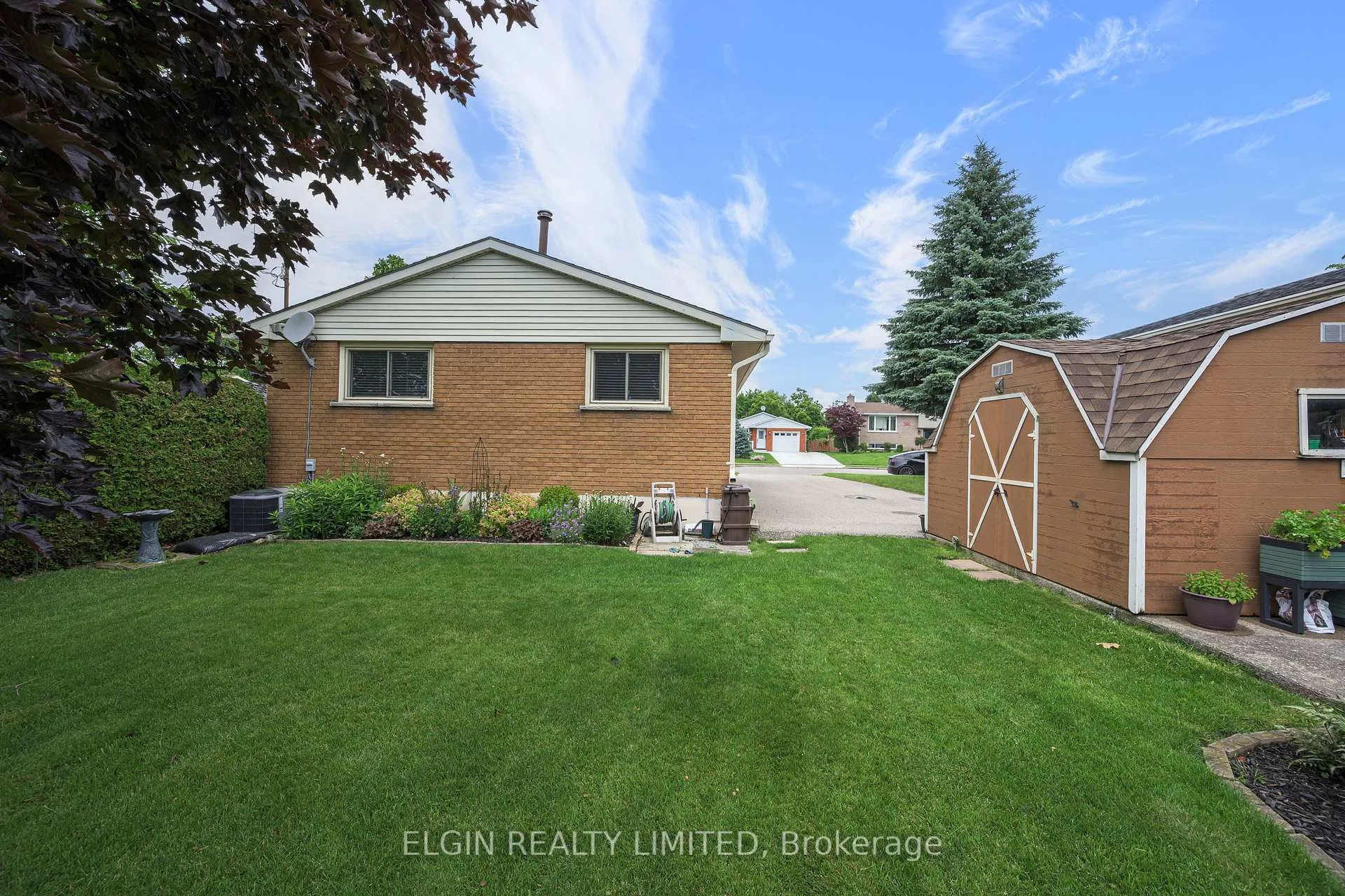 Photo 9 of 14 Raven Avenue, St. Thomas — HOMEH
