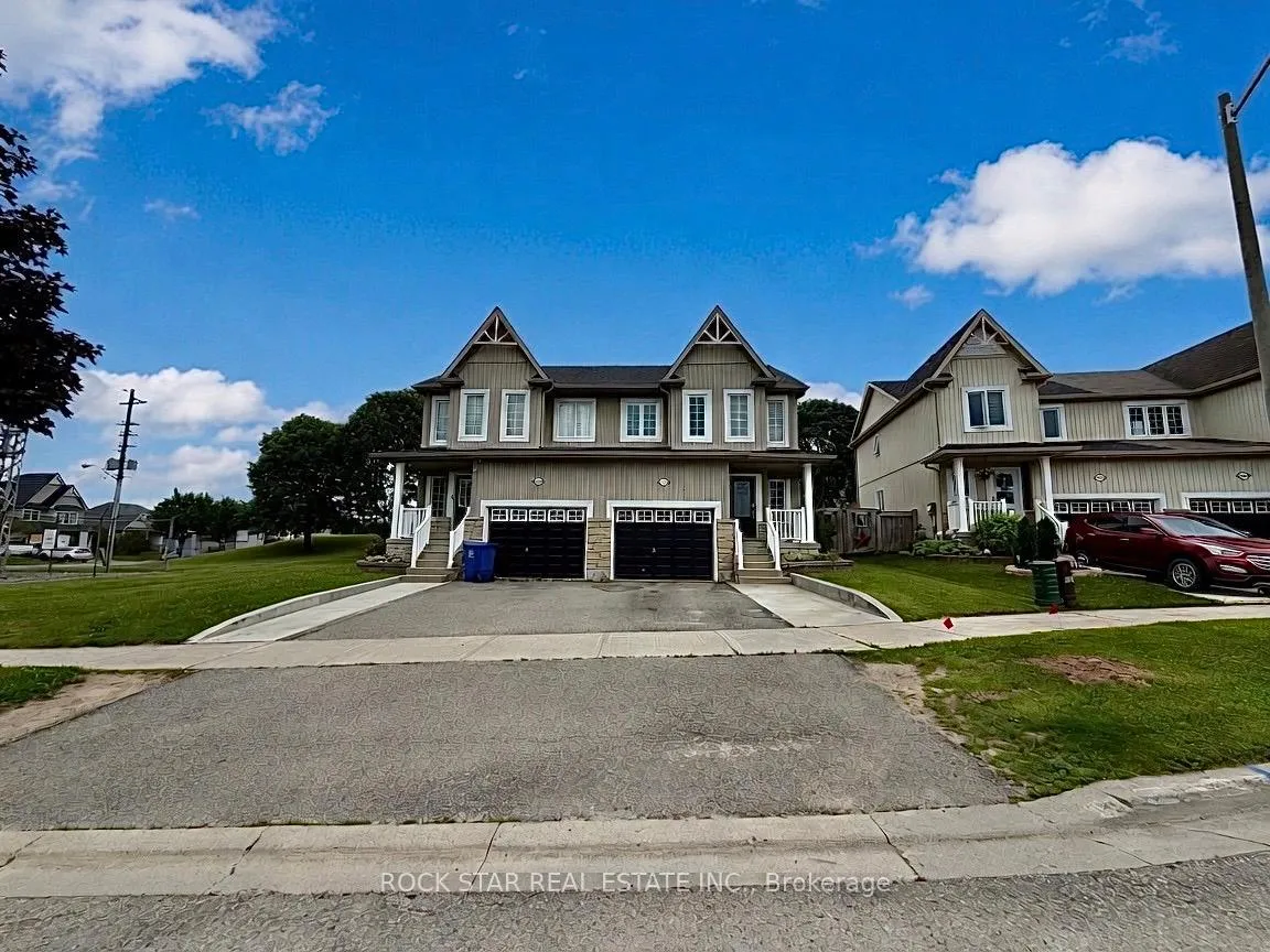 Photo 4 of 416 Orvis Crescent, Shelburne — HOMEH