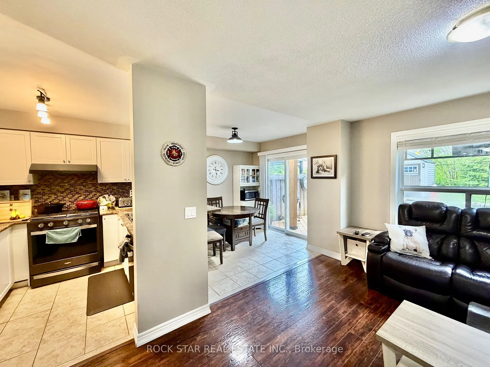 Photo 10 of 416 Orvis Crescent, Shelburne — HOMEH