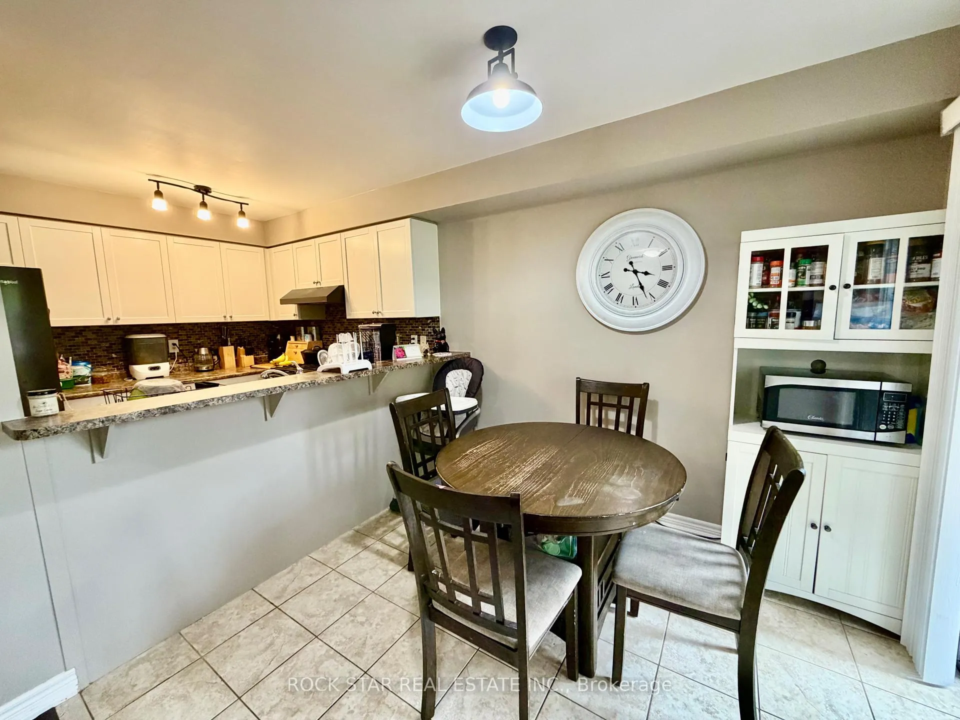 Photo 14 of 416 Orvis Crescent, Shelburne — HOMEH