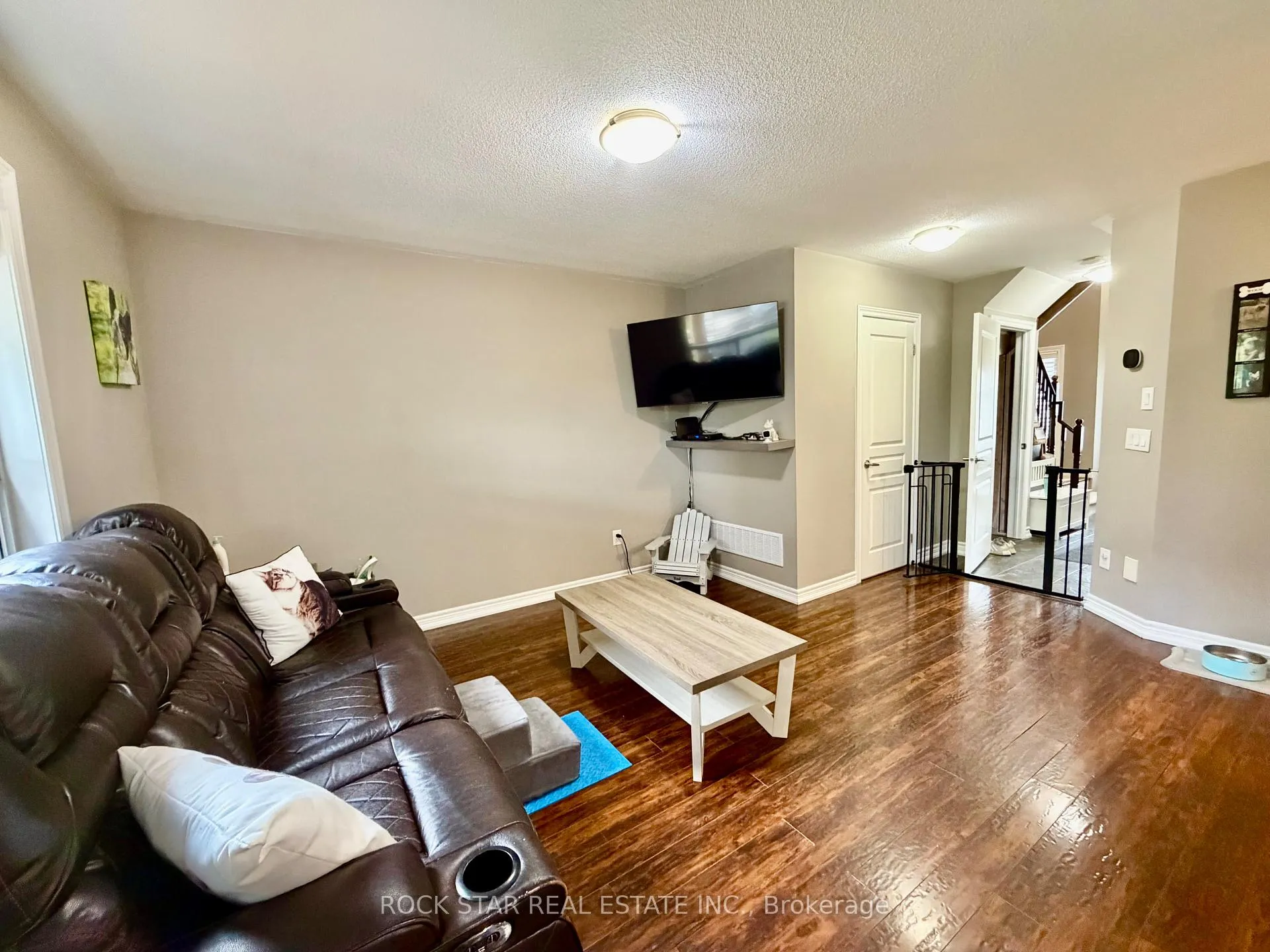 Photo 16 of 416 Orvis Crescent, Shelburne — HOMEH
