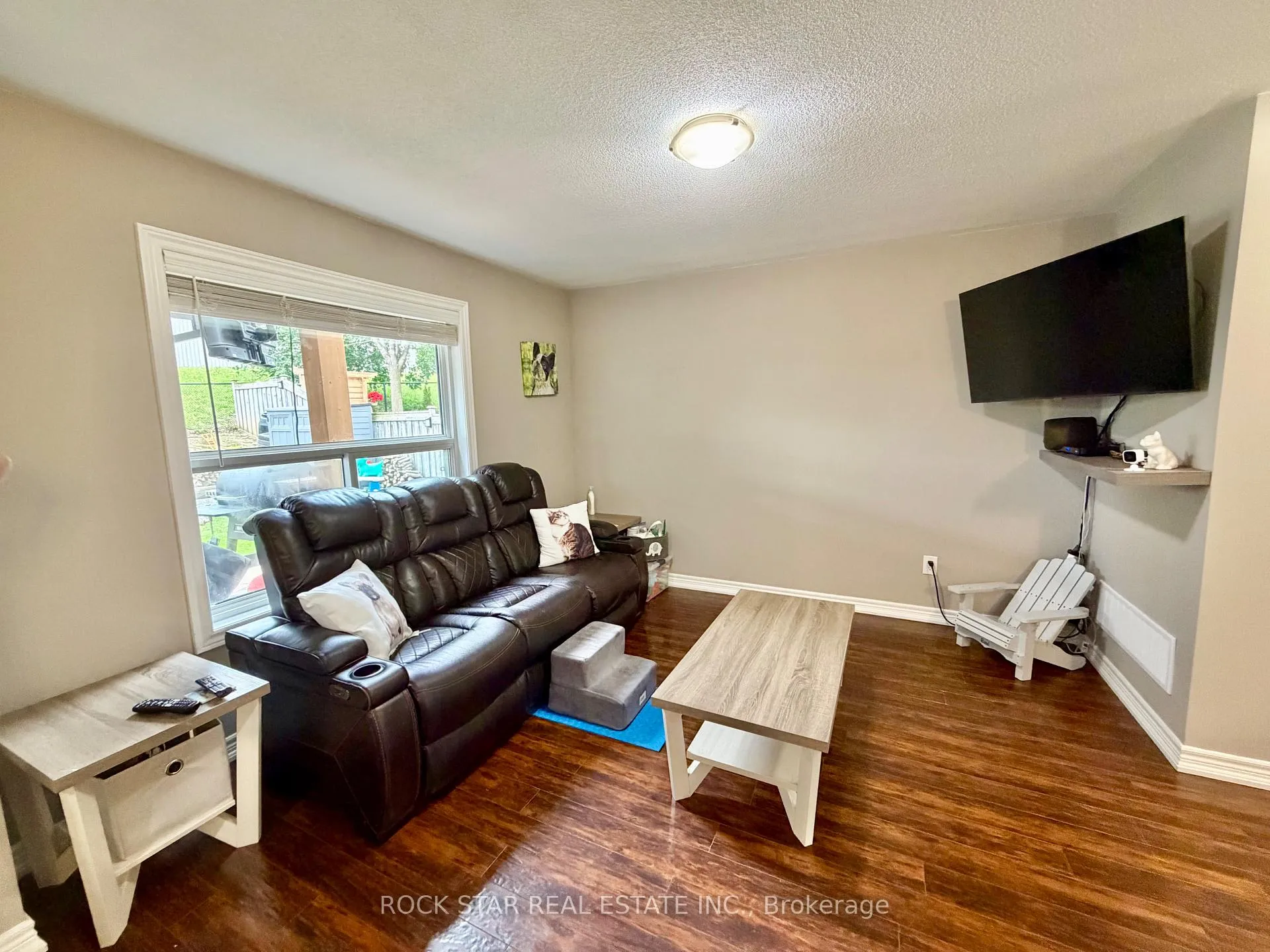 Photo 17 of 416 Orvis Crescent, Shelburne — HOMEH