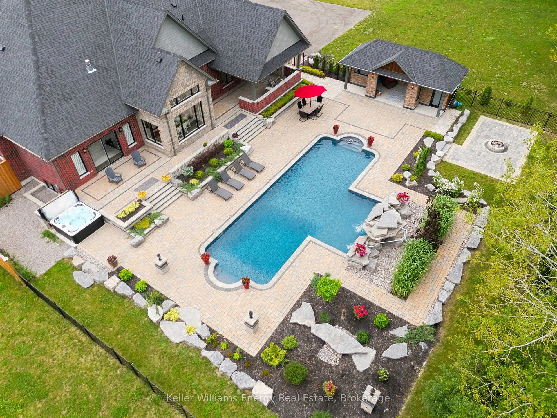 Photo 4 of 849 Townline Road N, Clarington, Rural Clarington — HOMEH