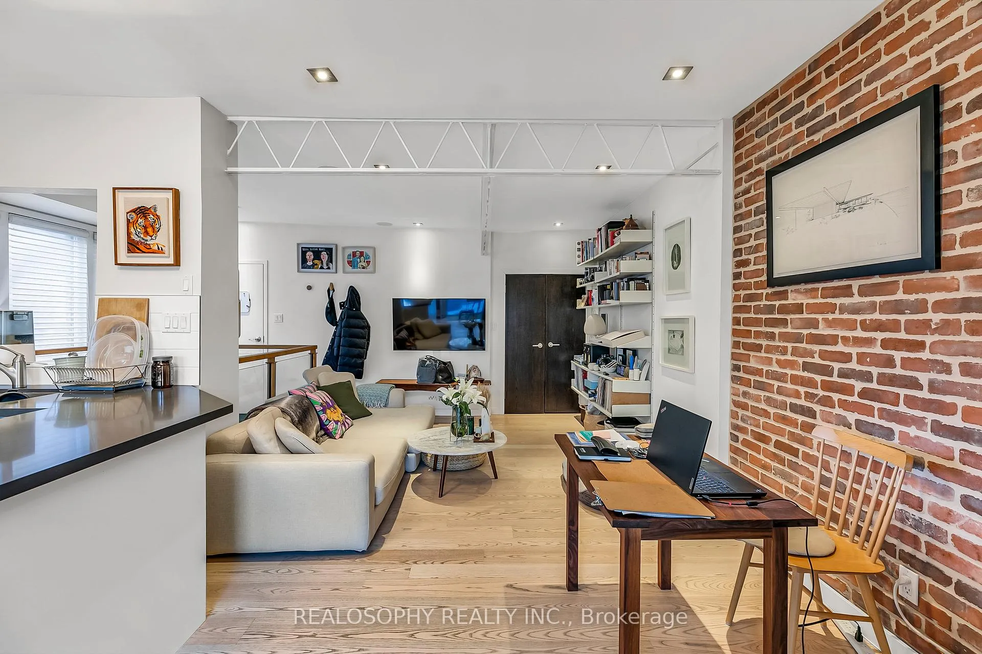 Photo 11 of 626 Huron Street, Toronto, The Annex — HOMEH