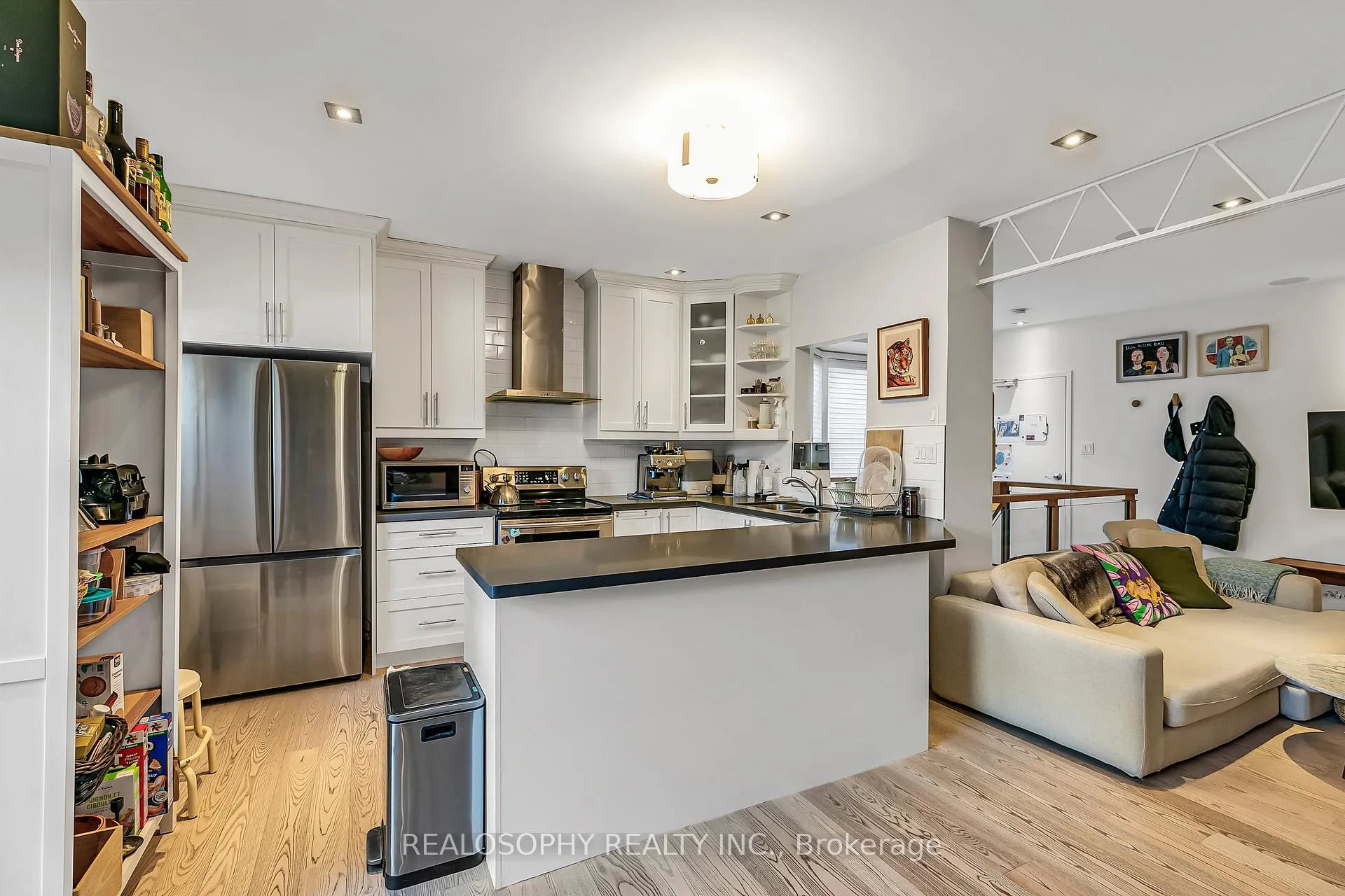 Photo 12 of 626 Huron Street, Toronto, The Annex — HOMEH