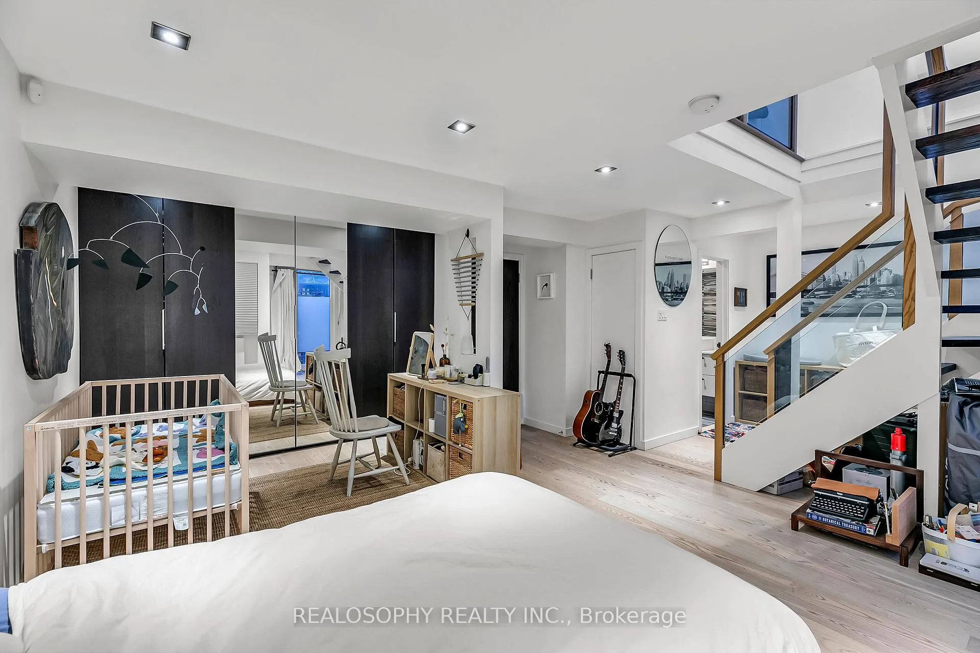 Photo 14 of 626 Huron Street, Toronto, The Annex — HOMEH
