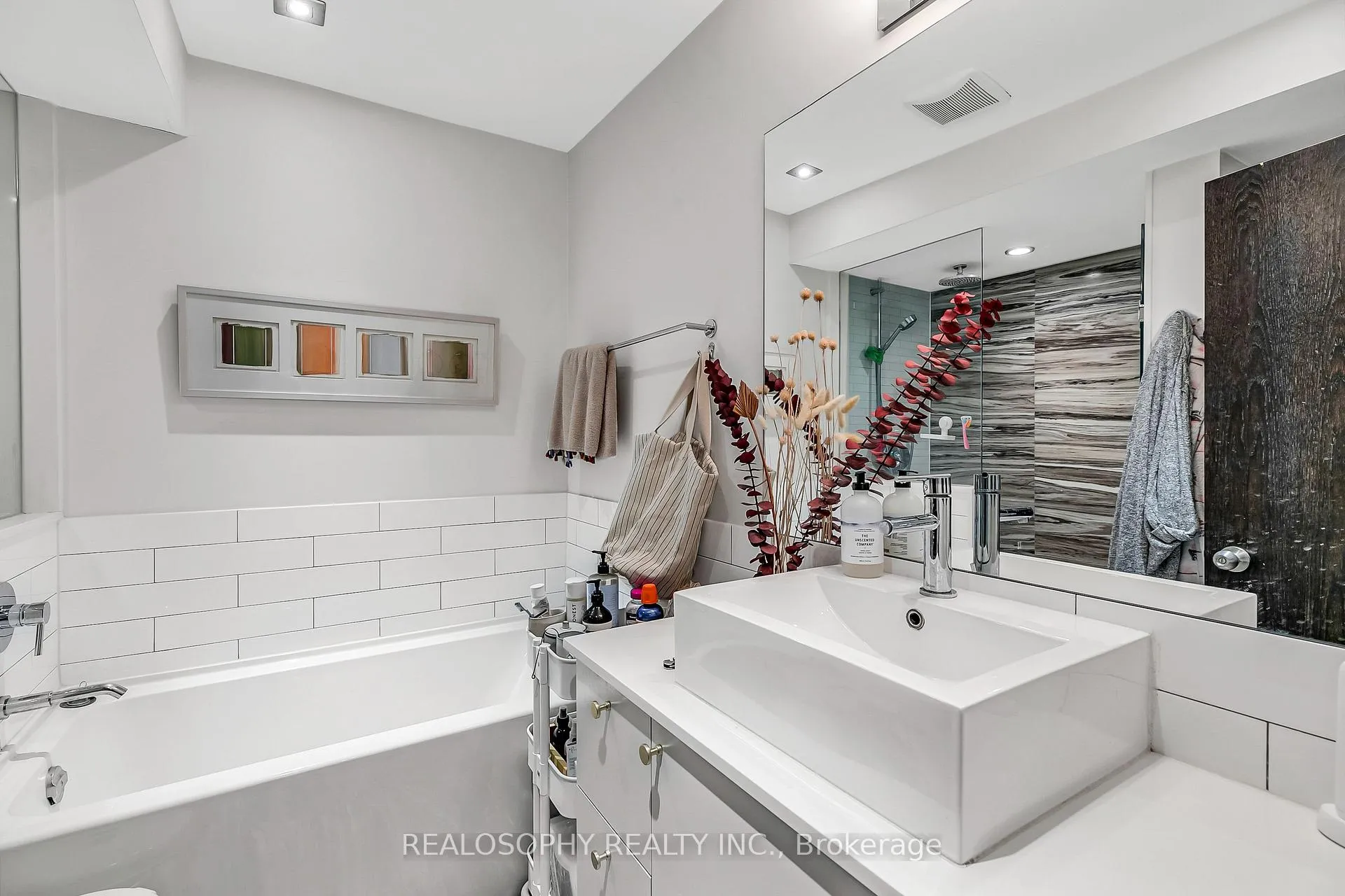 Photo 17 of 626 Huron Street, Toronto, The Annex — HOMEH
