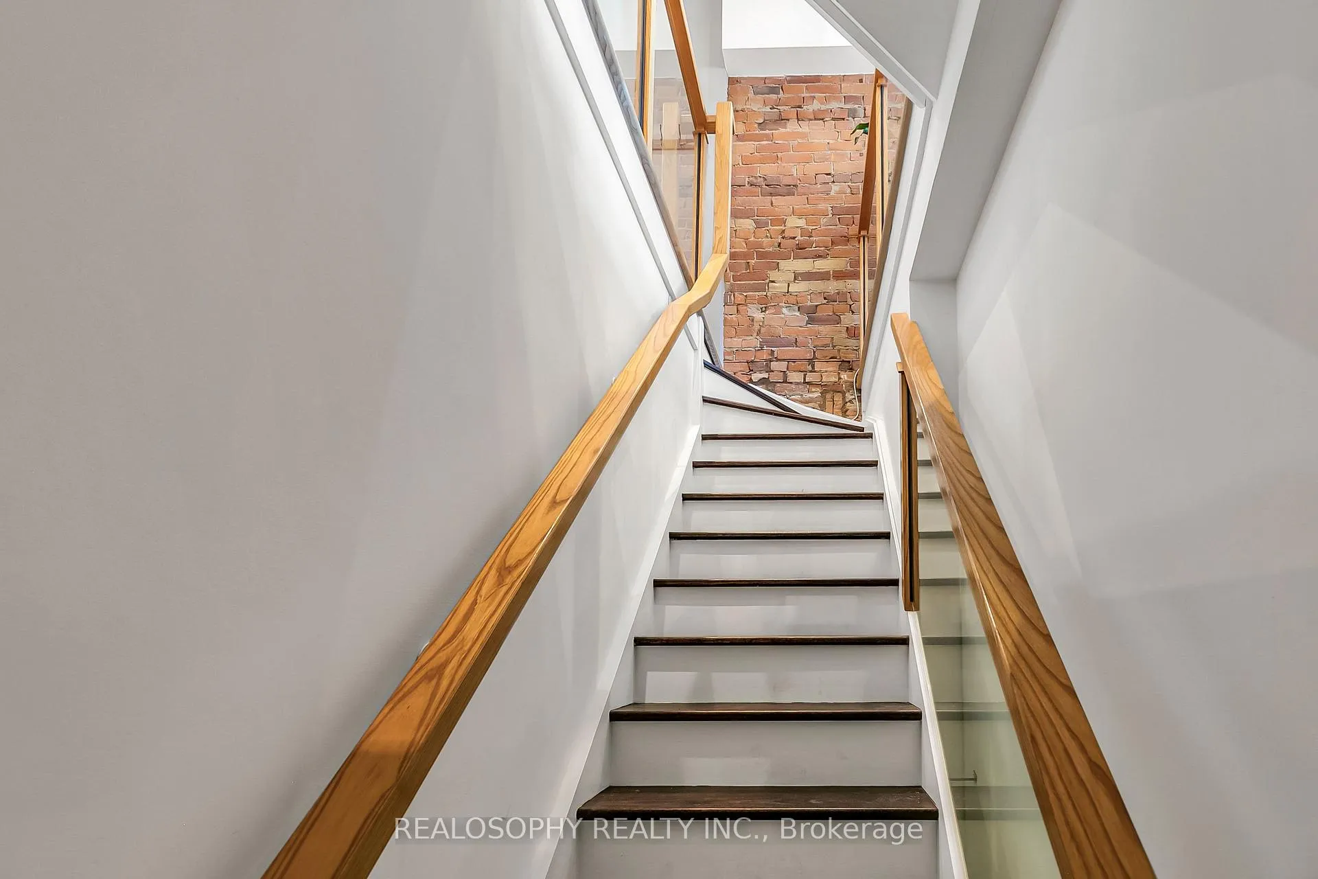 Photo 20 of 626 Huron Street, Toronto, The Annex — HOMEH