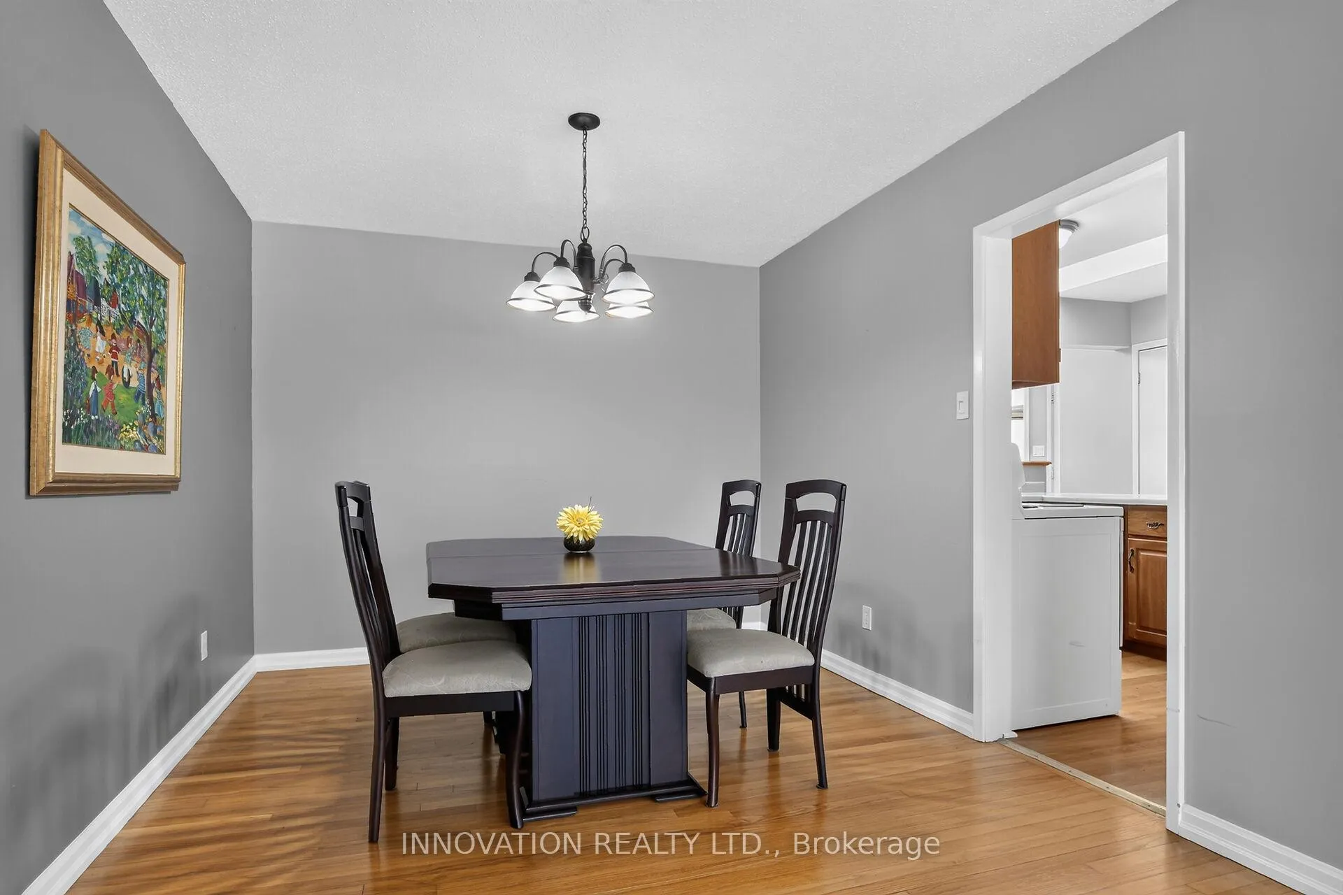Photo 8 of 13 Dorland Crescent, Ottawa, Lynwood Village — HOMEH