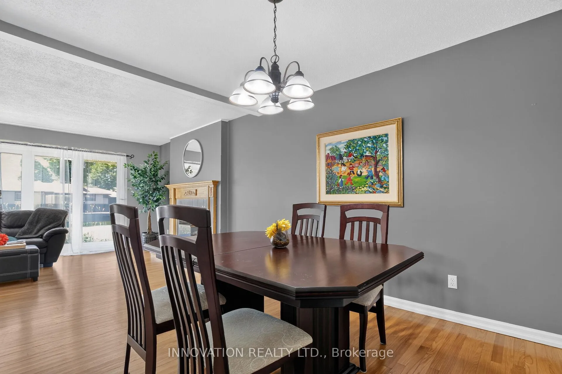 Photo 9 of 13 Dorland Crescent, Ottawa, Lynwood Village — HOMEH