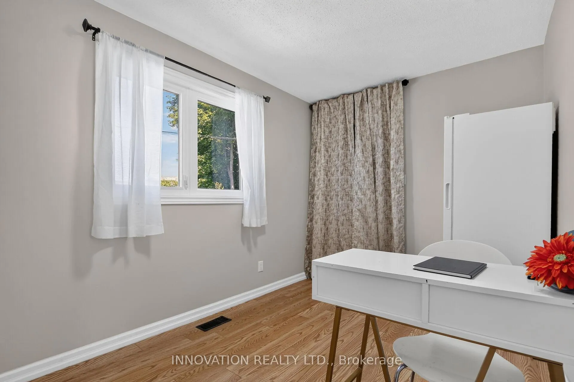 Photo 18 of 13 Dorland Crescent, Ottawa, Lynwood Village — HOMEH