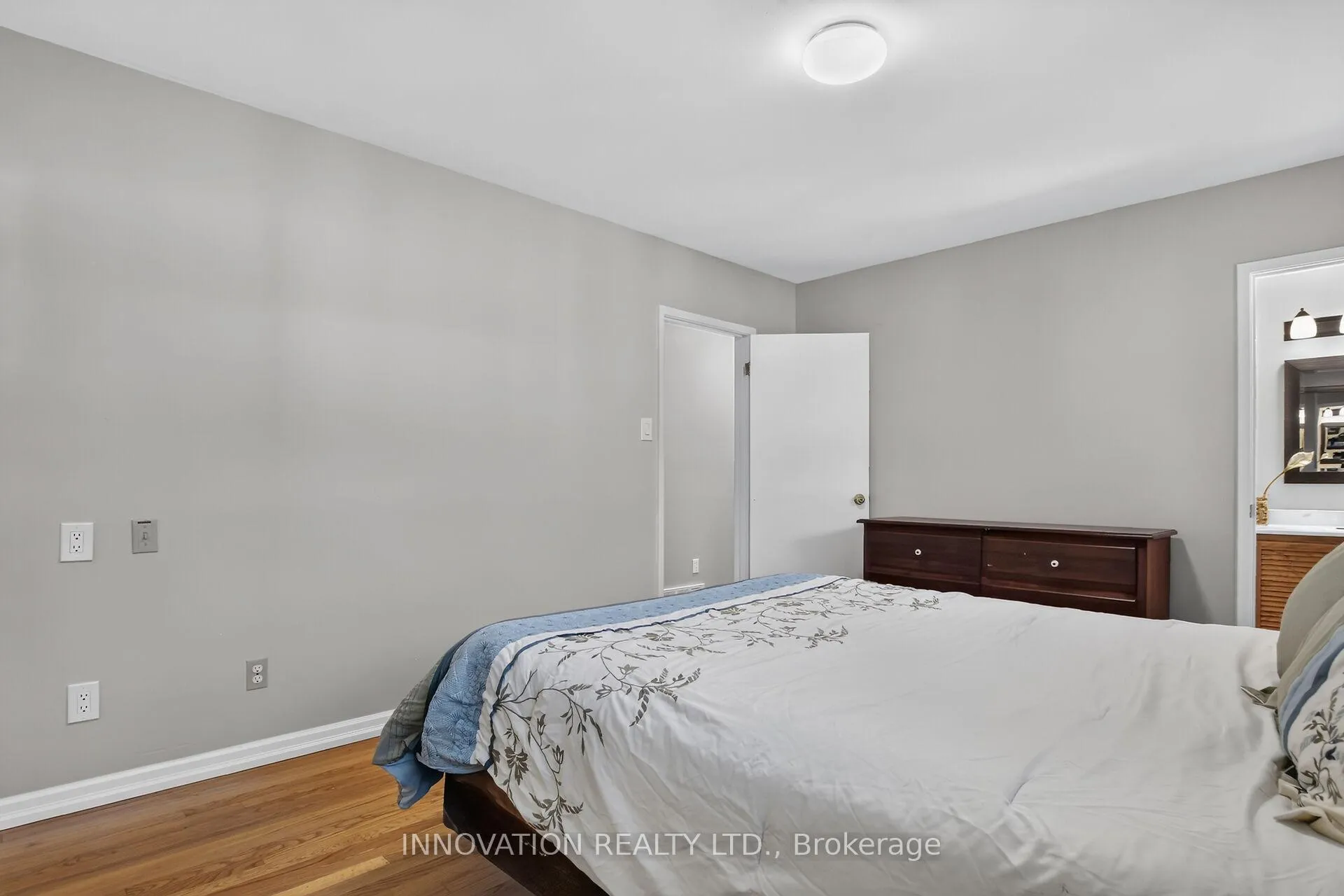 Photo 23 of 13 Dorland Crescent, Ottawa, Lynwood Village — HOMEH