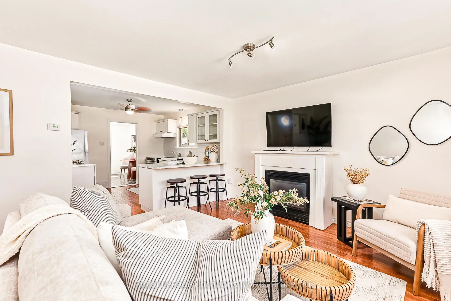 Photo 6 of 196 Simcoe Street, Collingwood — HOMEH
