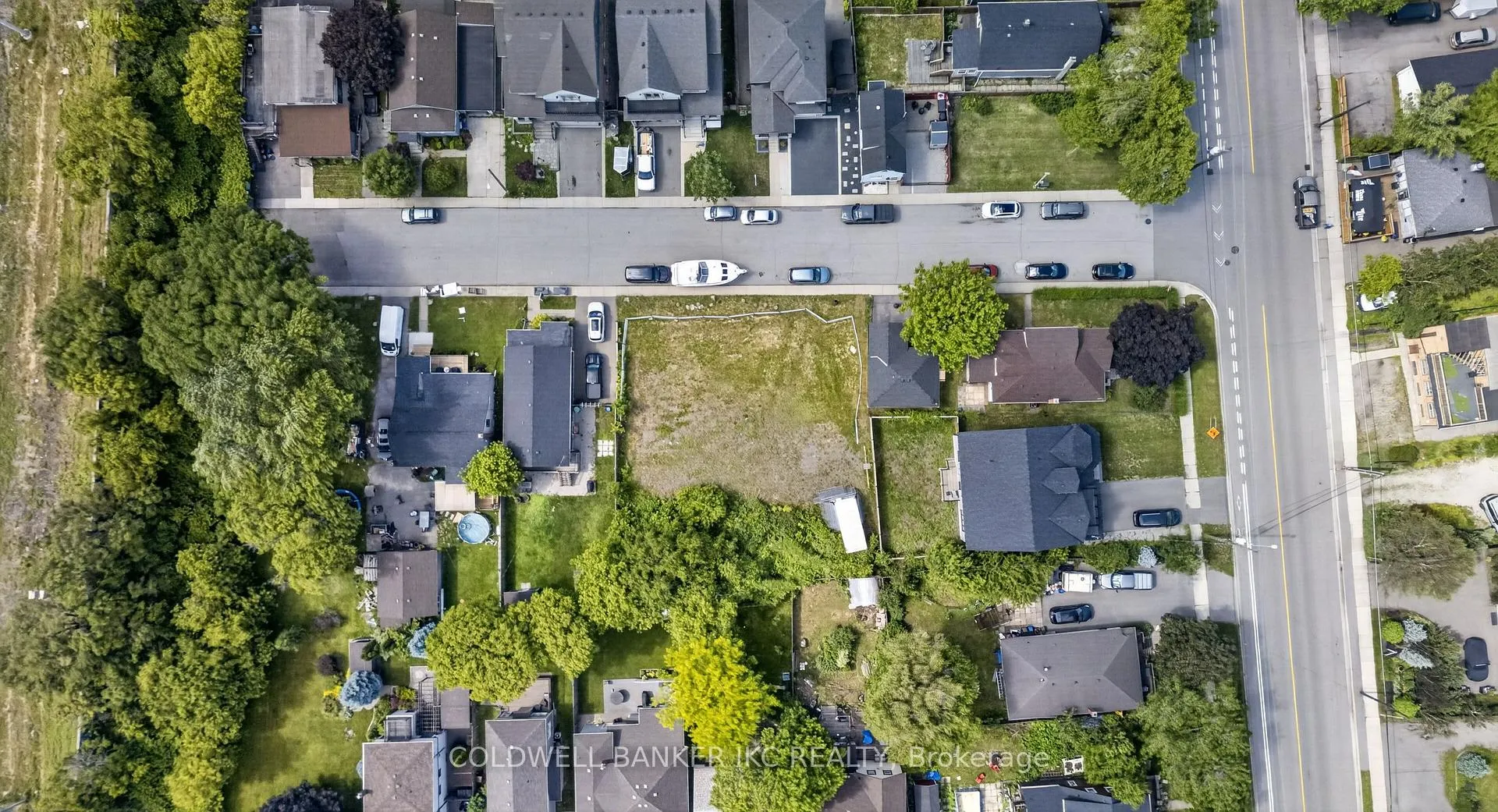Photo 8 of 2.5 Rembe Avenue, Hamilton, Hamilton Beach — HOMEH