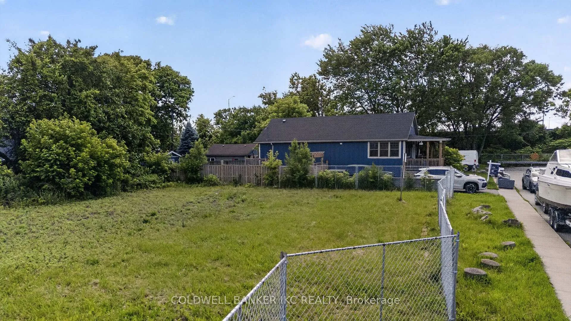 Photo 10 of 2.5 Rembe Avenue, Hamilton, Hamilton Beach — HOMEH