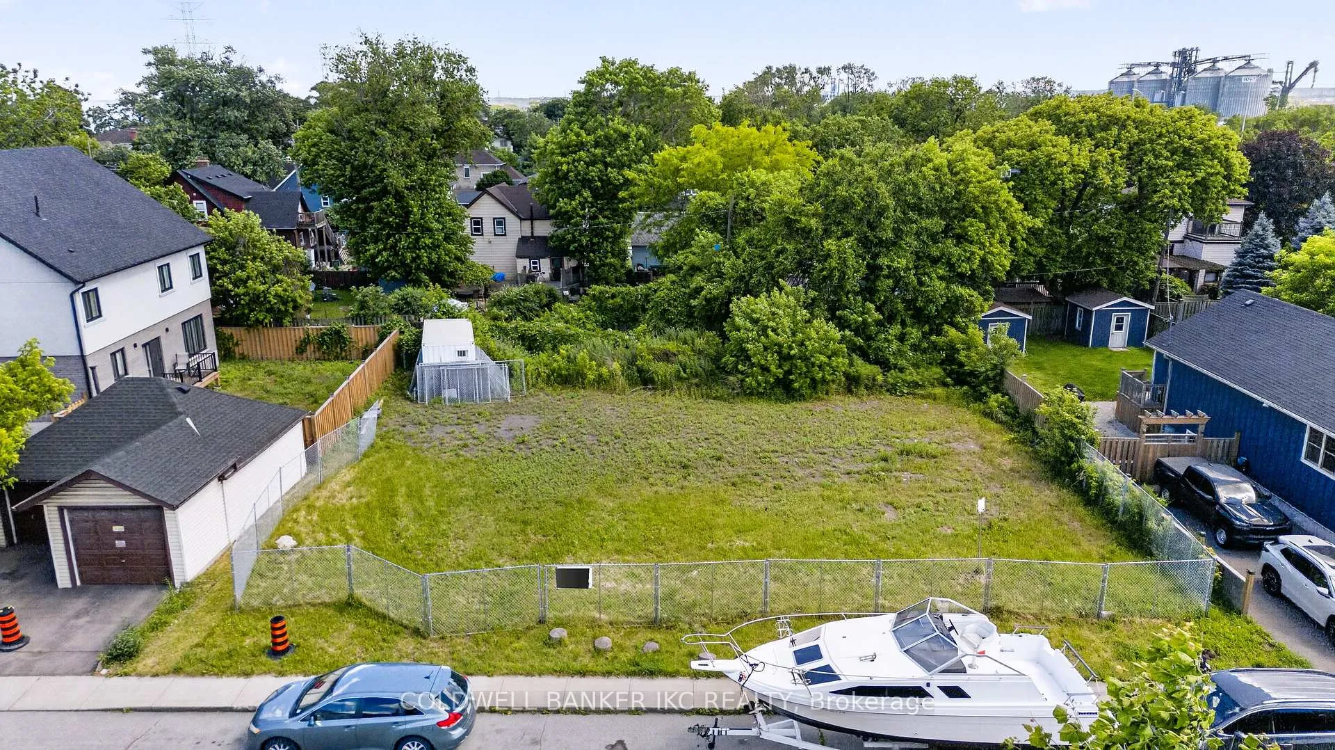 Photo 2 of 2 Rembe Avenue, Hamilton, Hamilton Beach — HOMEH
