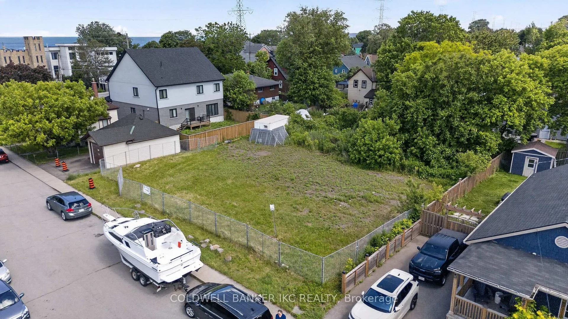 Photo 4 of 2 Rembe Avenue, Hamilton, Hamilton Beach — HOMEH