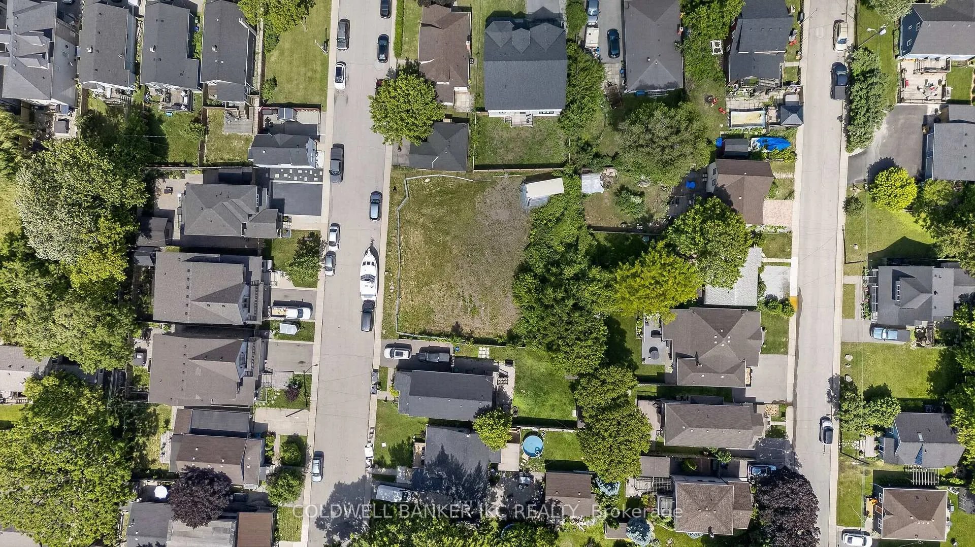 Photo 9 of 2 Rembe Avenue, Hamilton, Hamilton Beach — HOMEH