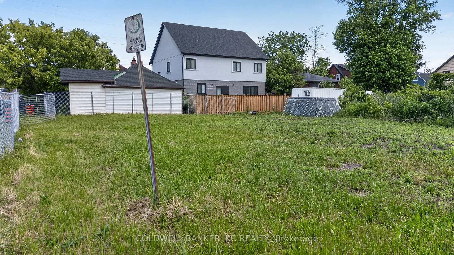 Photo 27 of 2 Rembe Avenue, Hamilton, Hamilton Beach — HOMEH