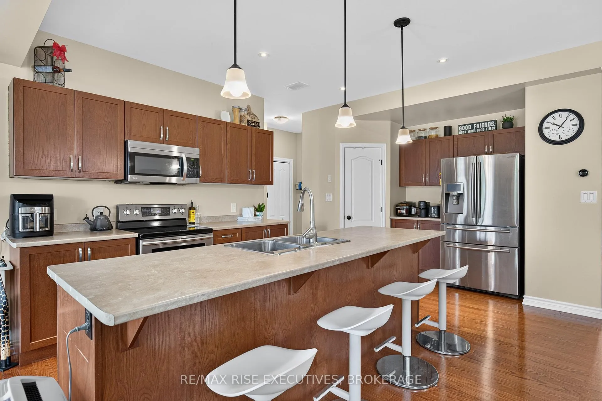 Photo 8 of 909 Edward Riley Drive, Kingston, City Northwest — HOMEH