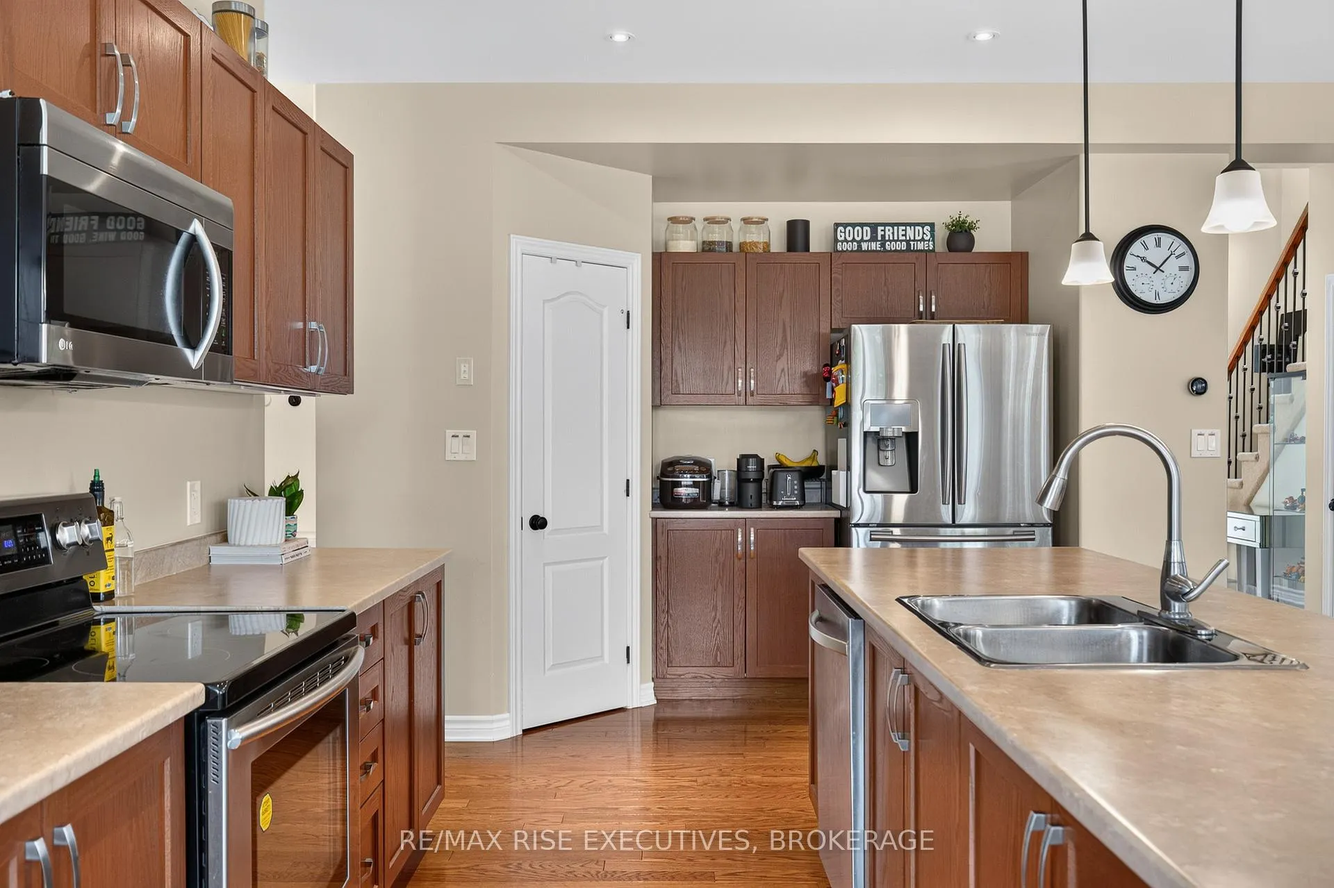 Photo 11 of 909 Edward Riley Drive, Kingston, City Northwest — HOMEH