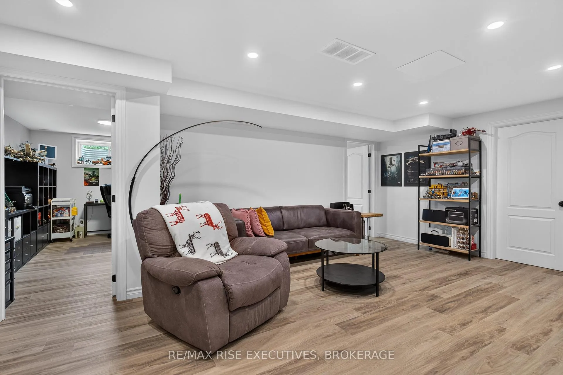 Photo 28 of 909 Edward Riley Drive, Kingston, City Northwest — HOMEH