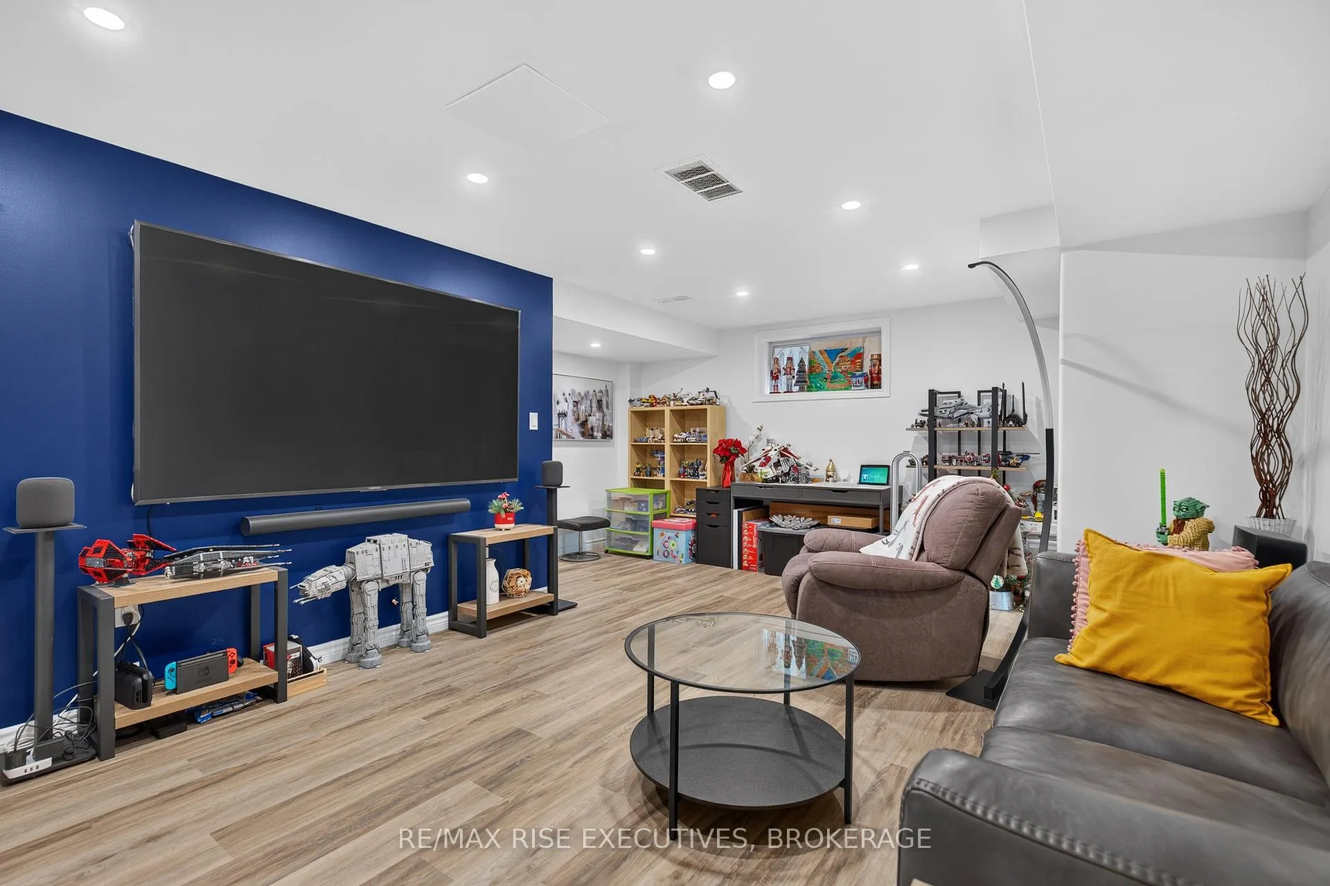 Photo 29 of 909 Edward Riley Drive, Kingston, City Northwest — HOMEH