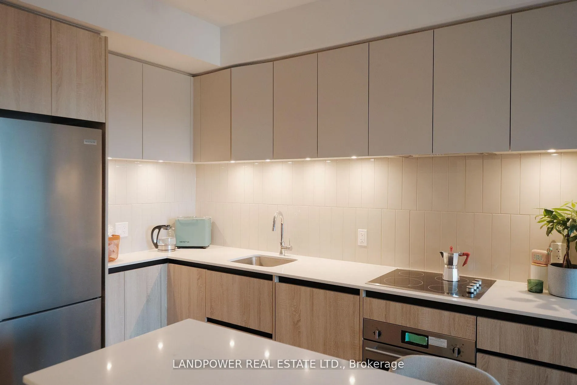 Photo 3 of Unit 313, 7950 Bathurst Street, Vaughan, Beverley Glen — HOMEH