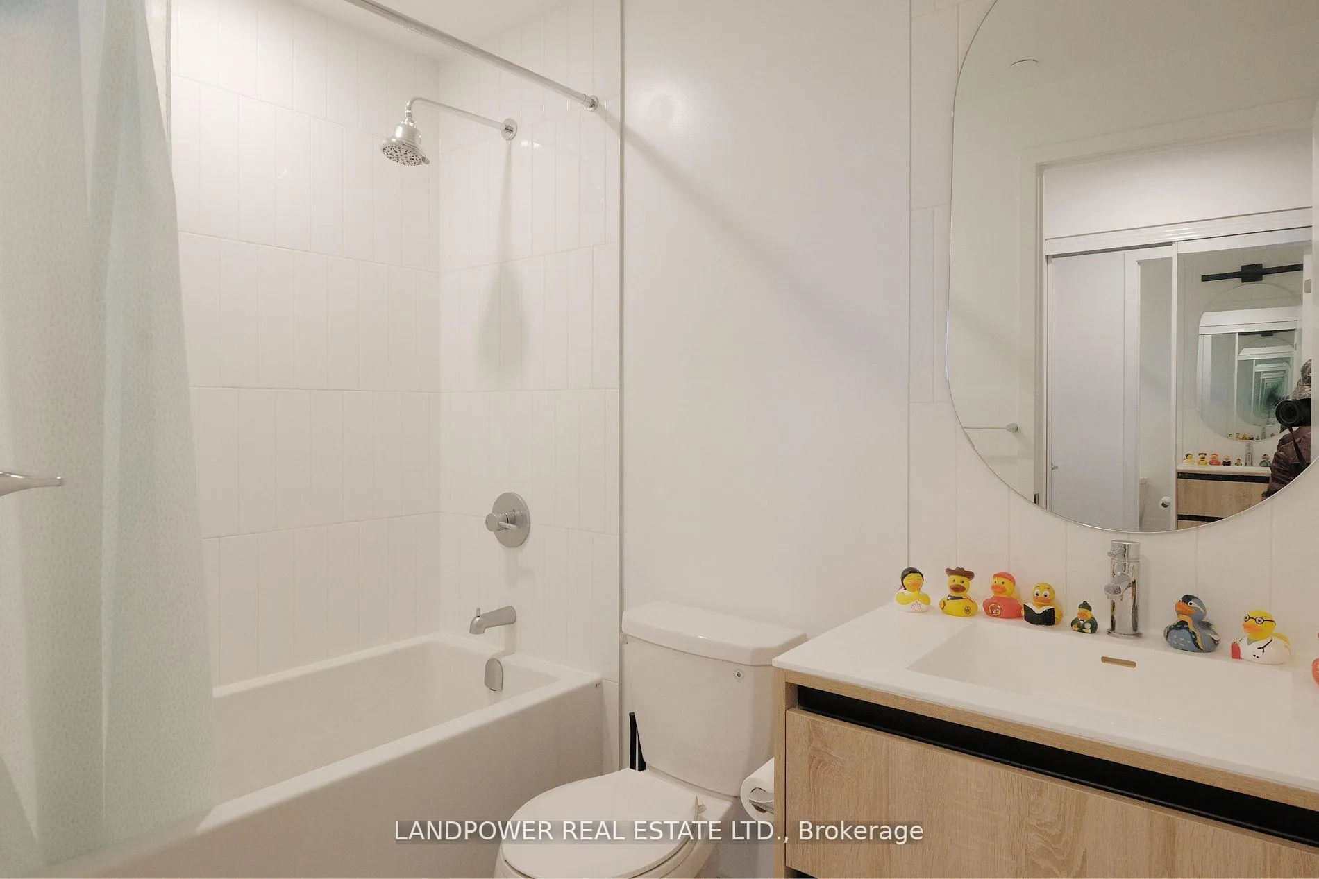 Photo 7 of Unit 313, 7950 Bathurst Street, Vaughan, Beverley Glen — HOMEH
