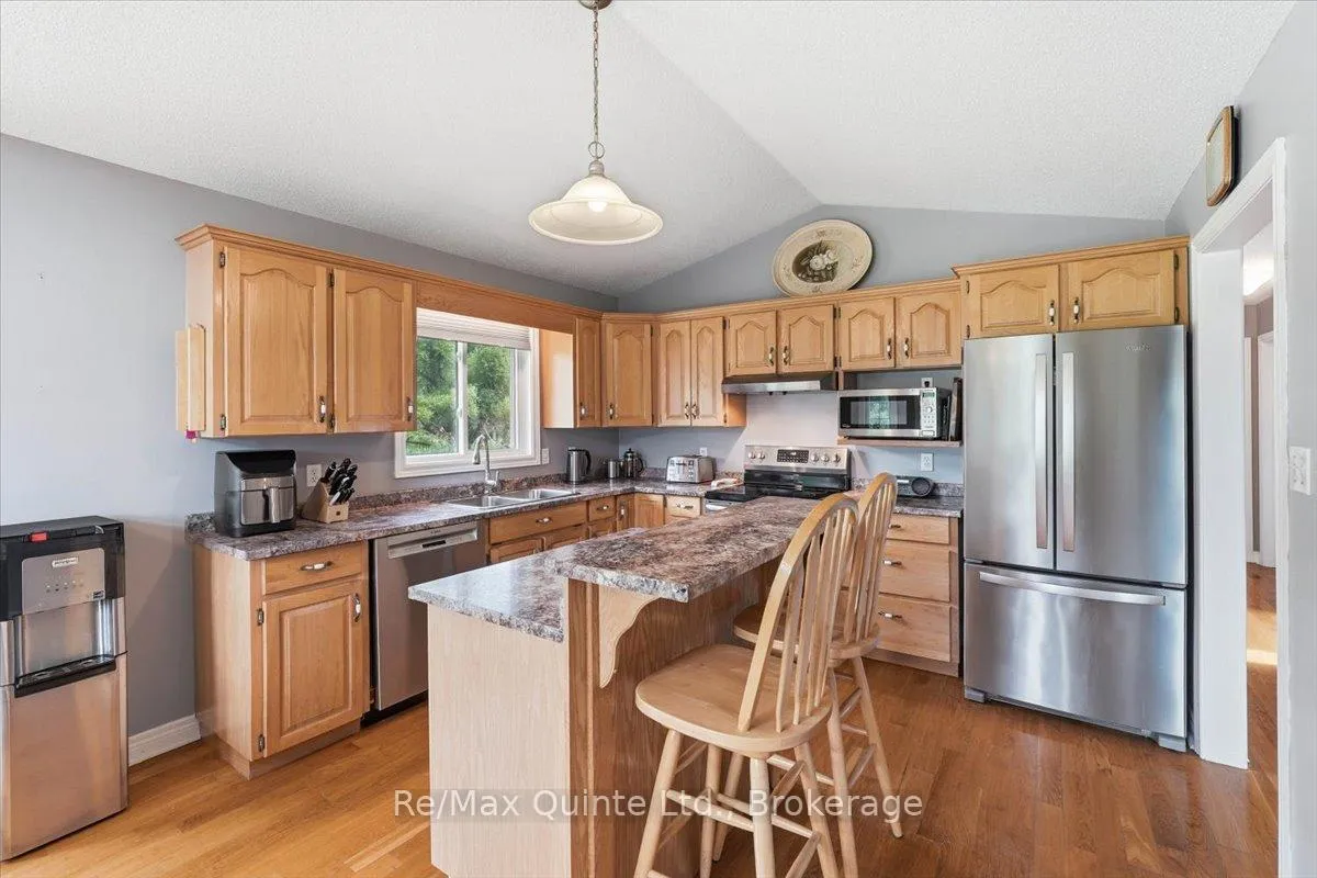 Photo 11 of 219 Helyer Road, Quinte West, Murray Ward — HOMEH