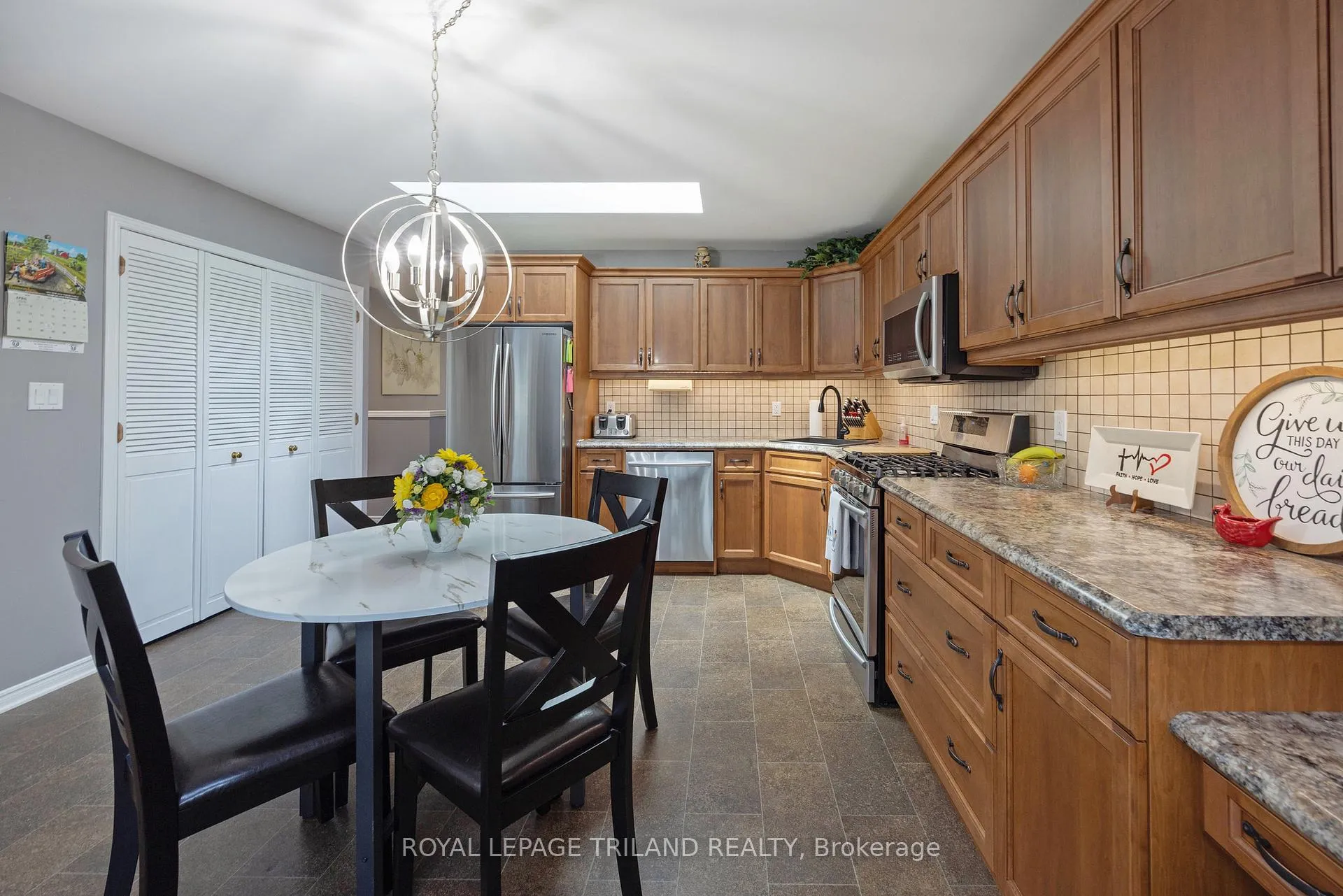 Photo 10 of 31 Neal Avenue, St. Thomas — HOMEH