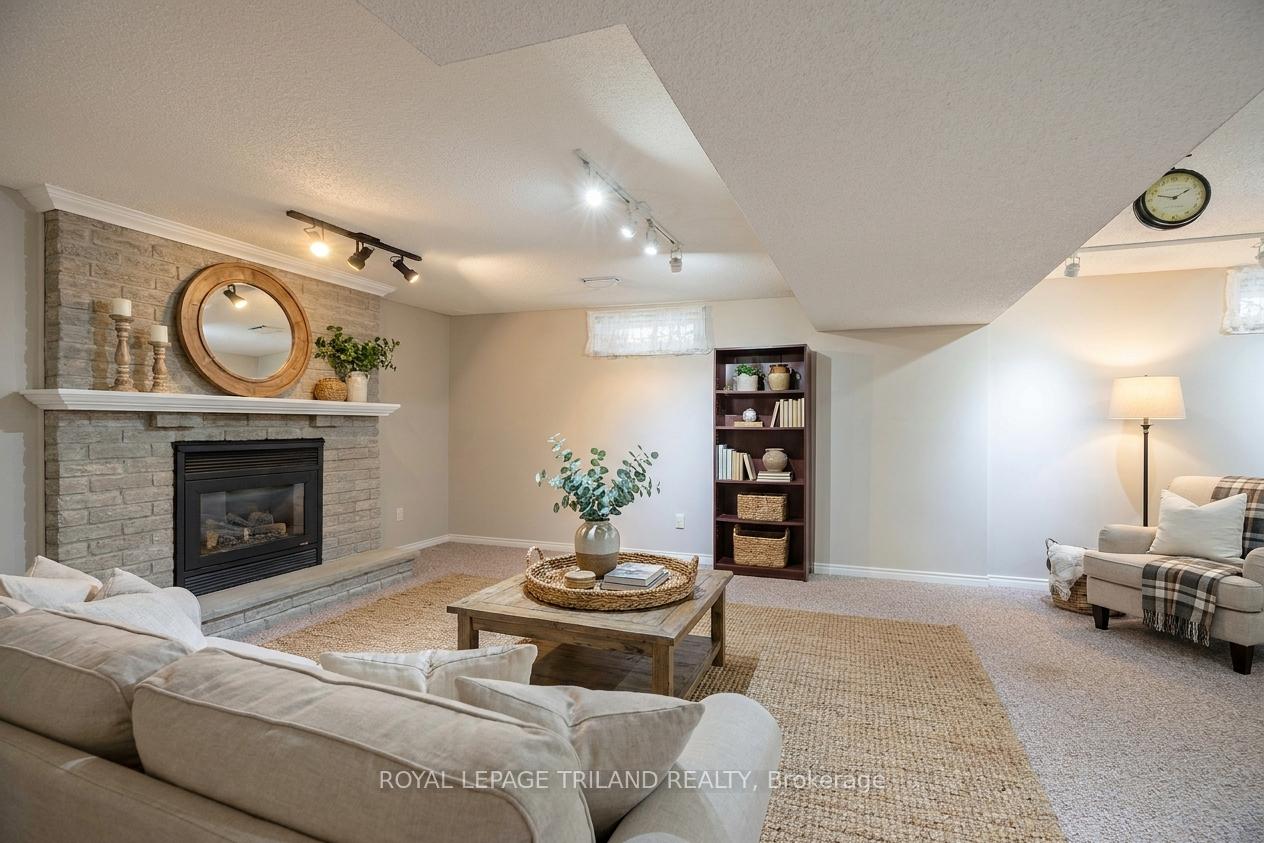 Photo 18 of 31 Neal Avenue, St. Thomas — HOMEH