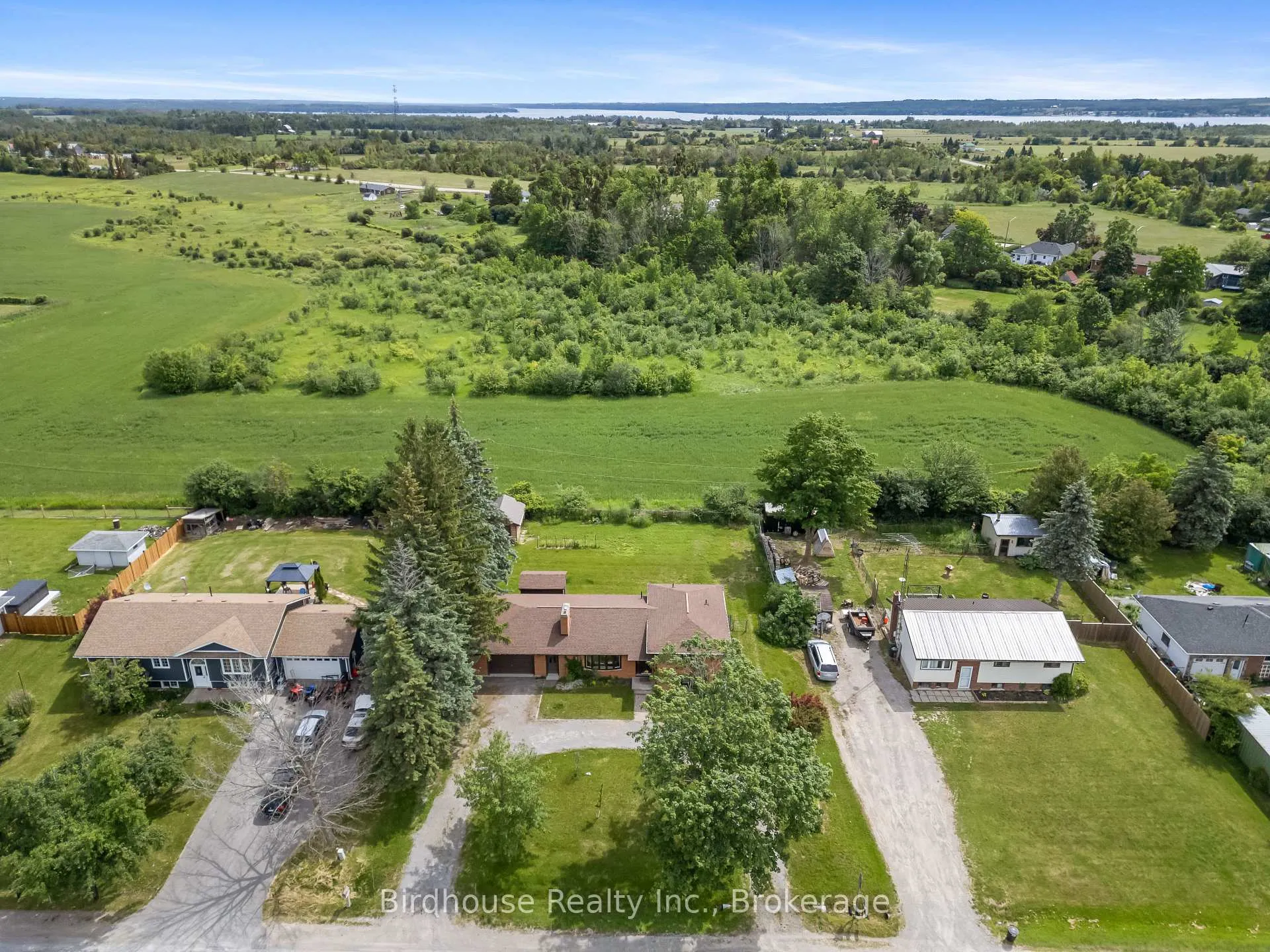 Photo 2 of 36 Cameron Road, Kawartha Lakes, Fenelon — HOMEH