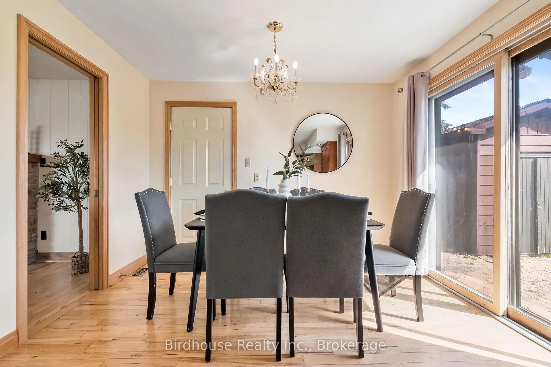 Photo 8 of 36 Cameron Road, Kawartha Lakes, Fenelon — HOMEH
