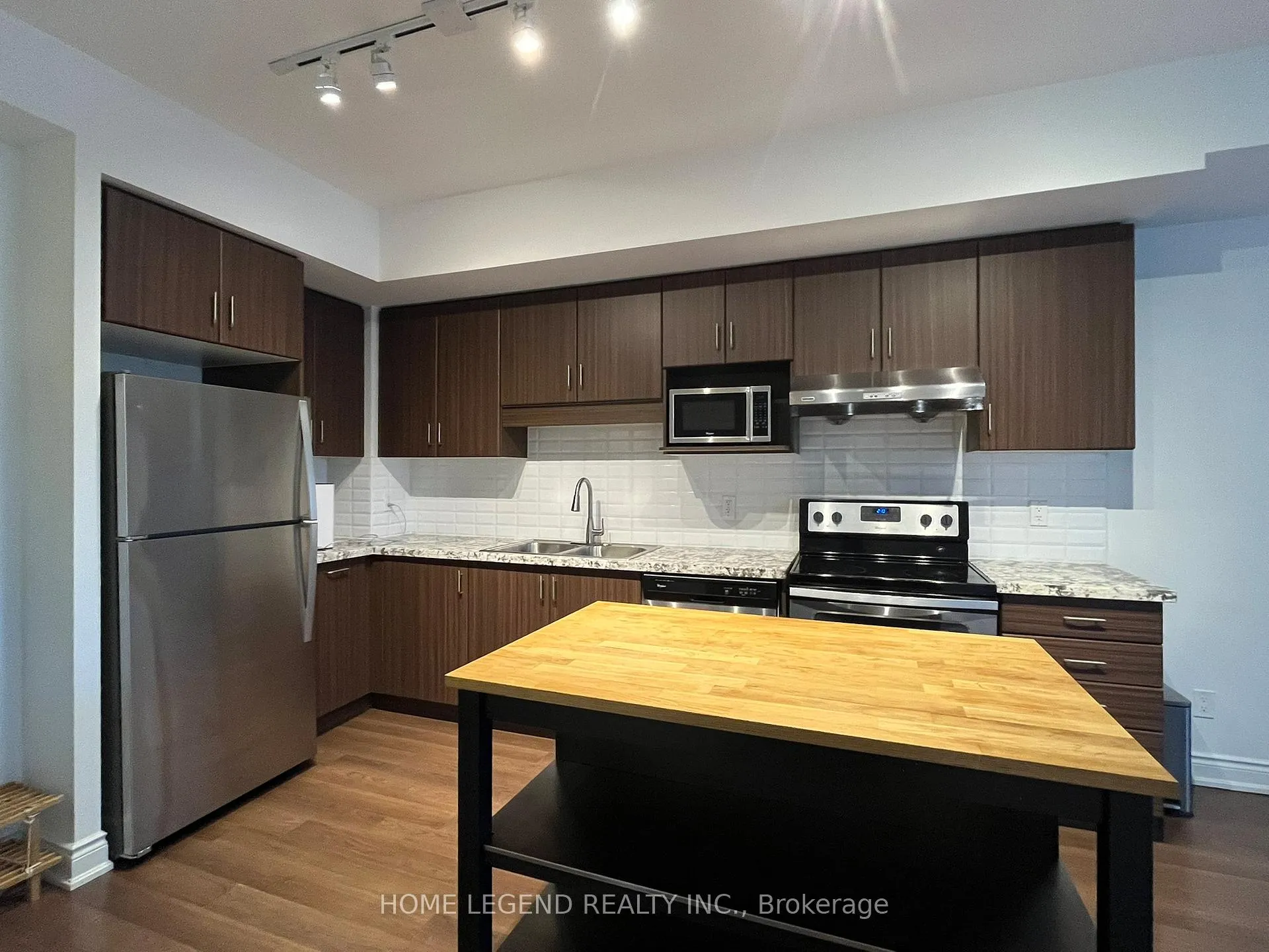 Photo 4 of Unit B326, 99 South Town Centre Boulevard, Markham, Unionville — HOMEH