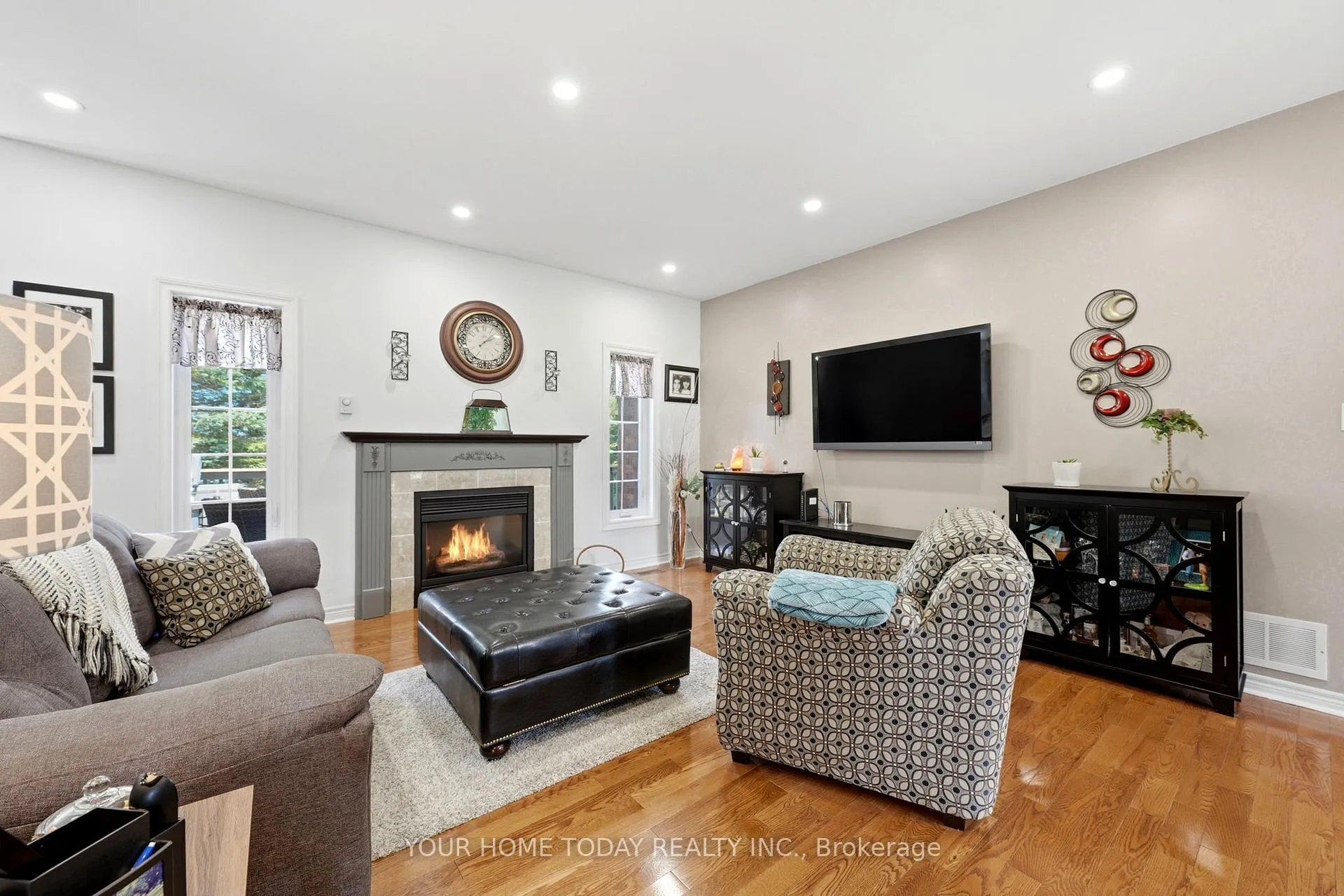 Photo 16 of 2 Trillium Terrace, Halton Hills, Rural Halton Hills — HOMEH