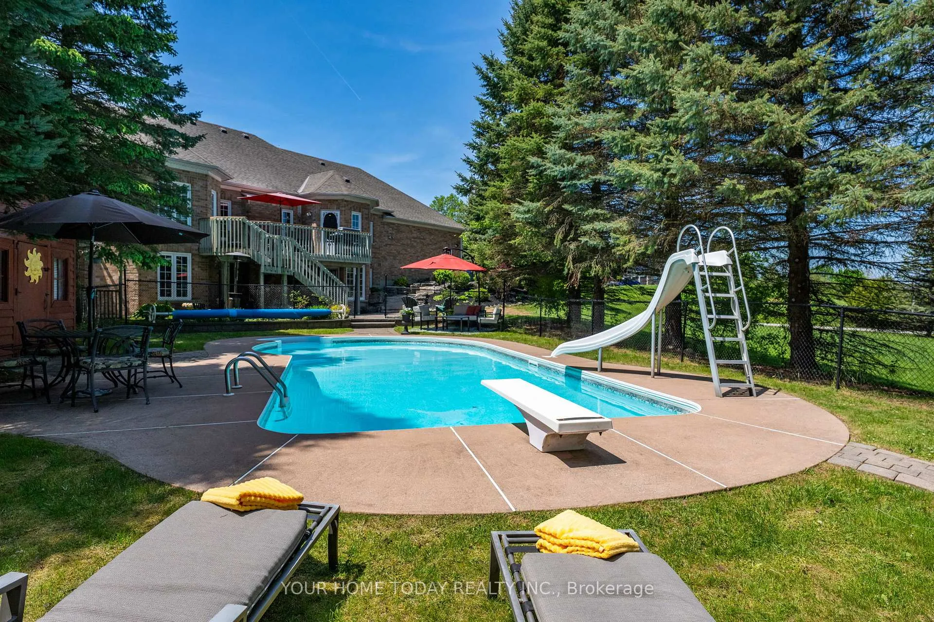Photo 42 of 2 Trillium Terrace, Halton Hills, Rural Halton Hills — HOMEH