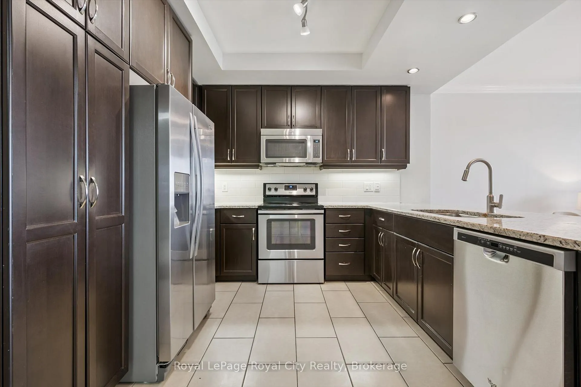 Photo 9 of Unit 1108, 160 Macdonell Street, Guelph, Downtown — HOMEH