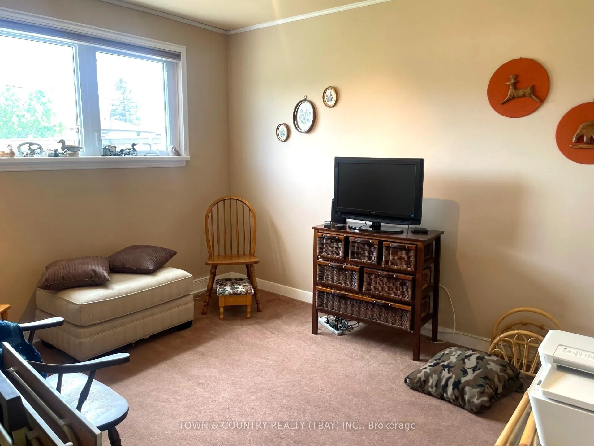 Photo 8 of 2044 Begin Street E, Thunder Bay, Green Acres — HOMEH
