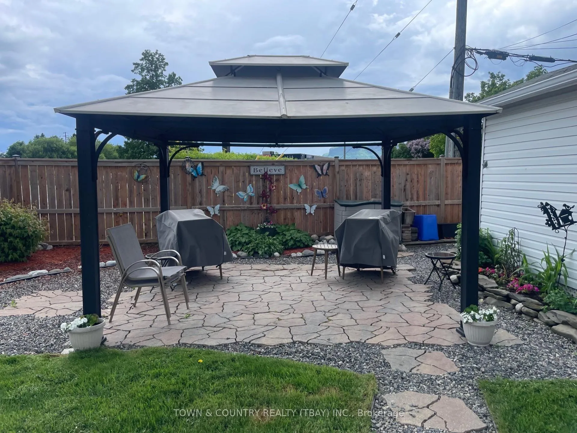 Photo 10 of 2044 Begin Street E, Thunder Bay, Green Acres — HOMEH