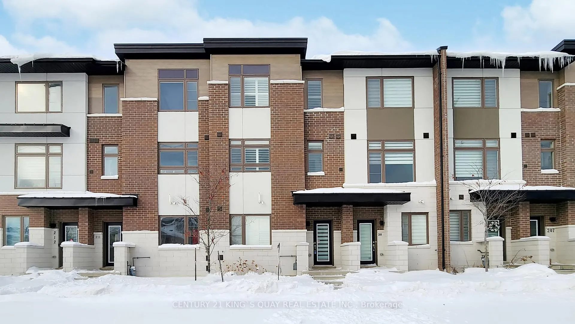 Front of Unit 210, 250 Finch Avenue