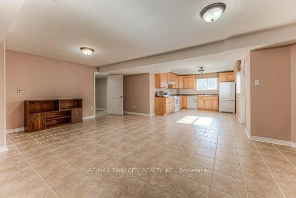 Photo 9 of 43 Frey Crescent, Kitchener — HOMEH
